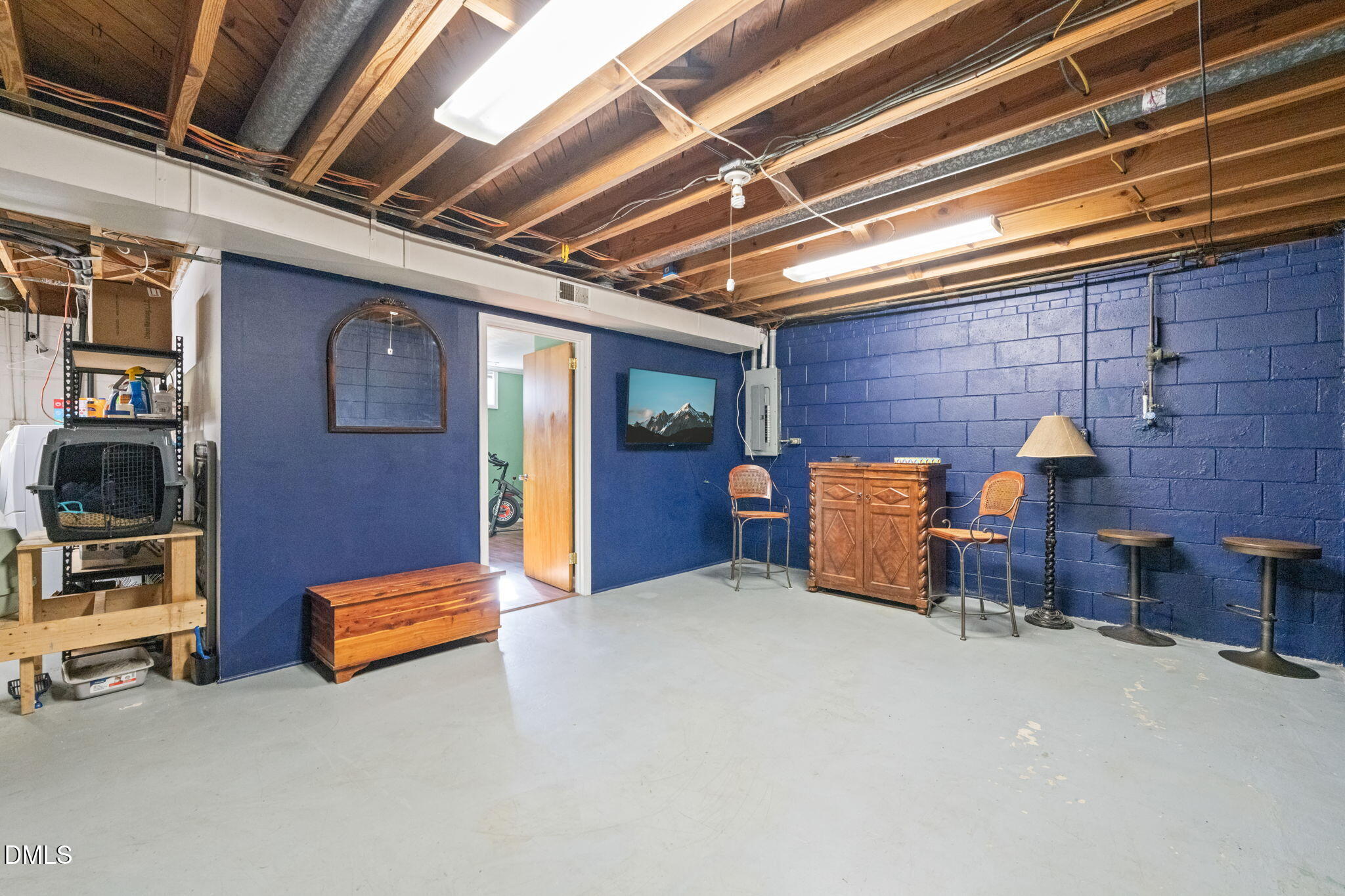 2802 Glover Road