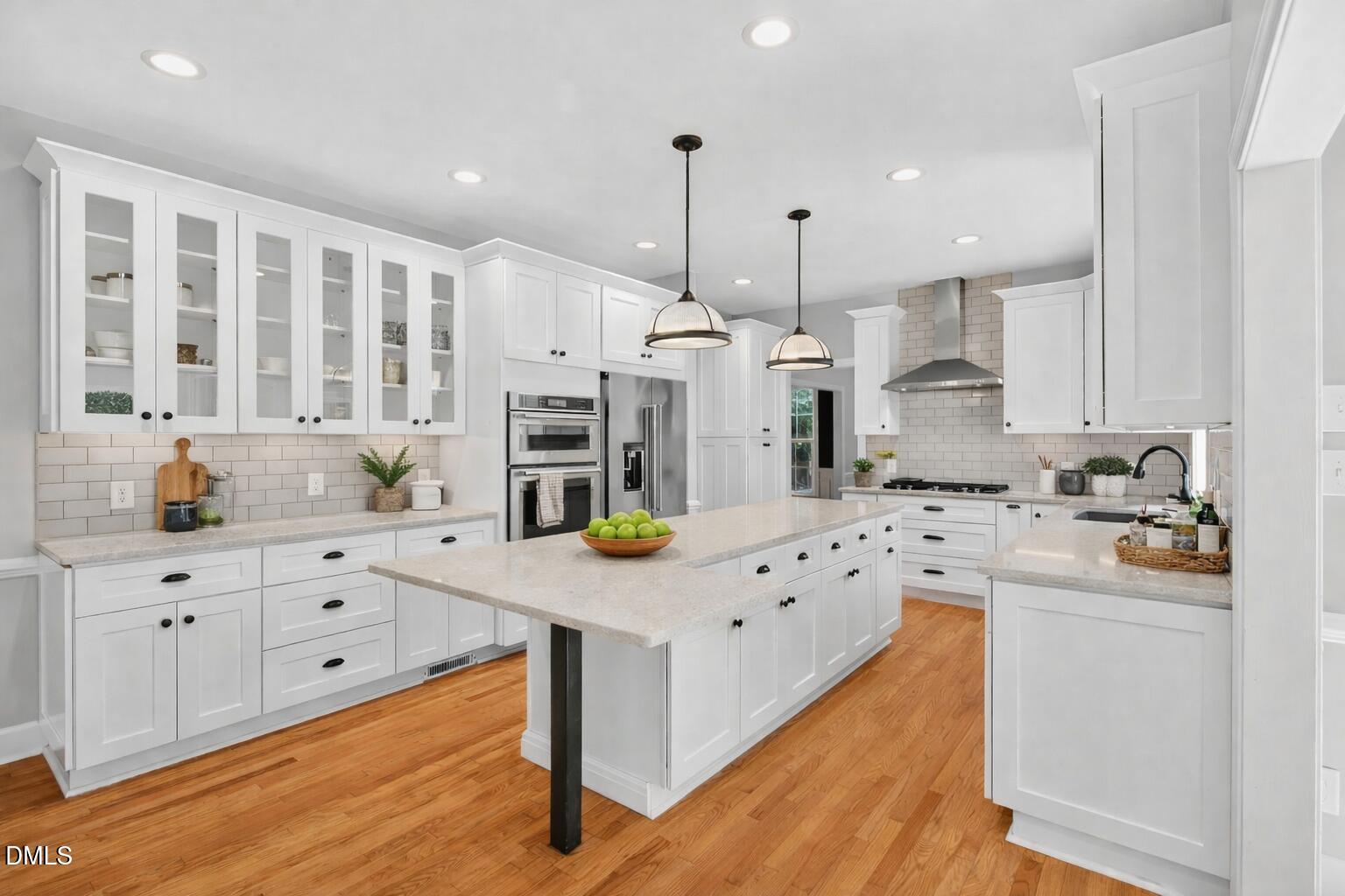 109 Fieldstone Court