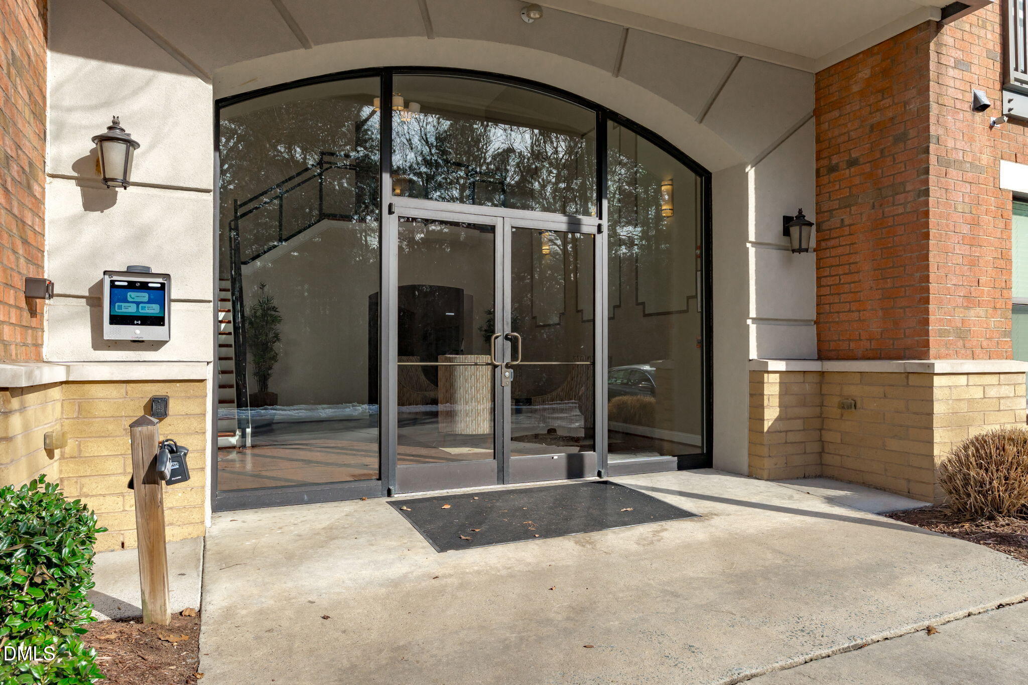 Sweet little unit in South Durham!  