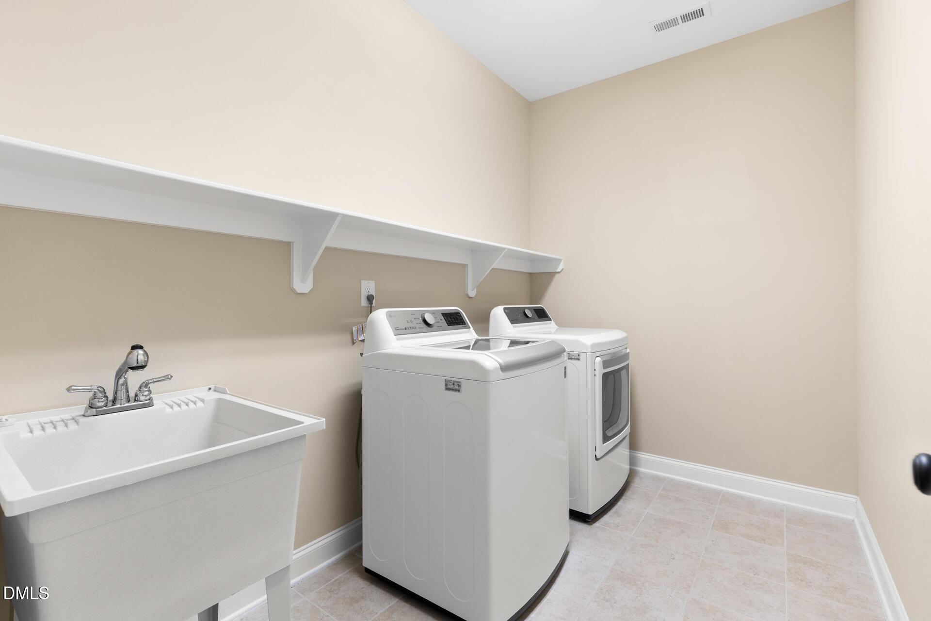 1016 Regency Cottage Place