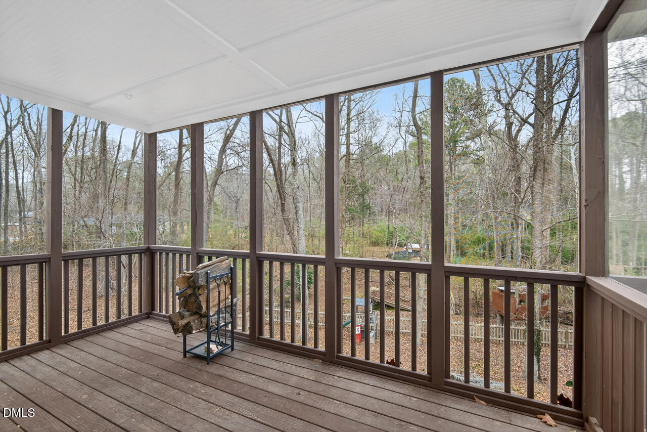 829 Sandlewood Drive