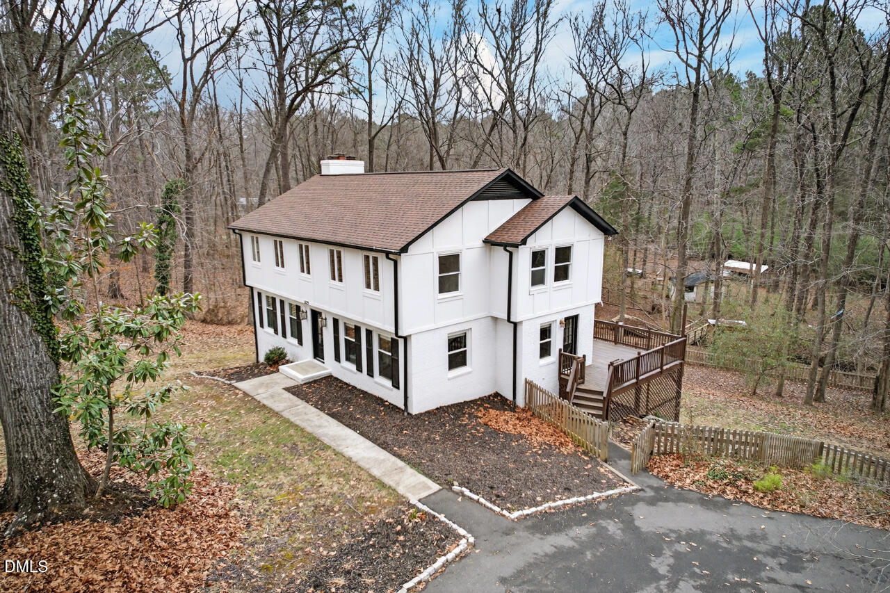 829 Sandlewood Drive