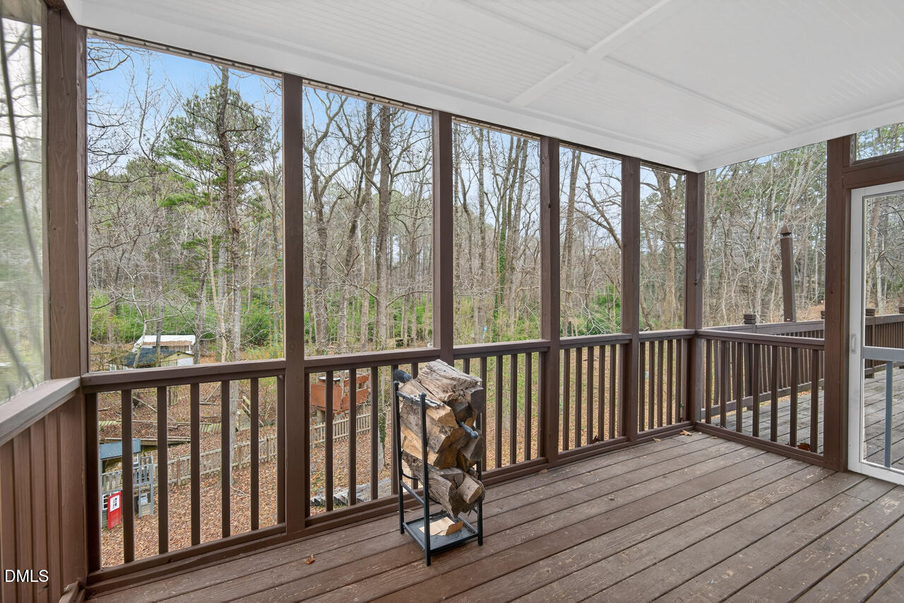 829 Sandlewood Drive