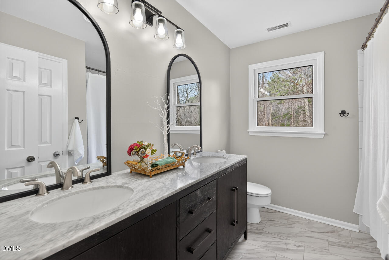 829 Sandlewood Drive