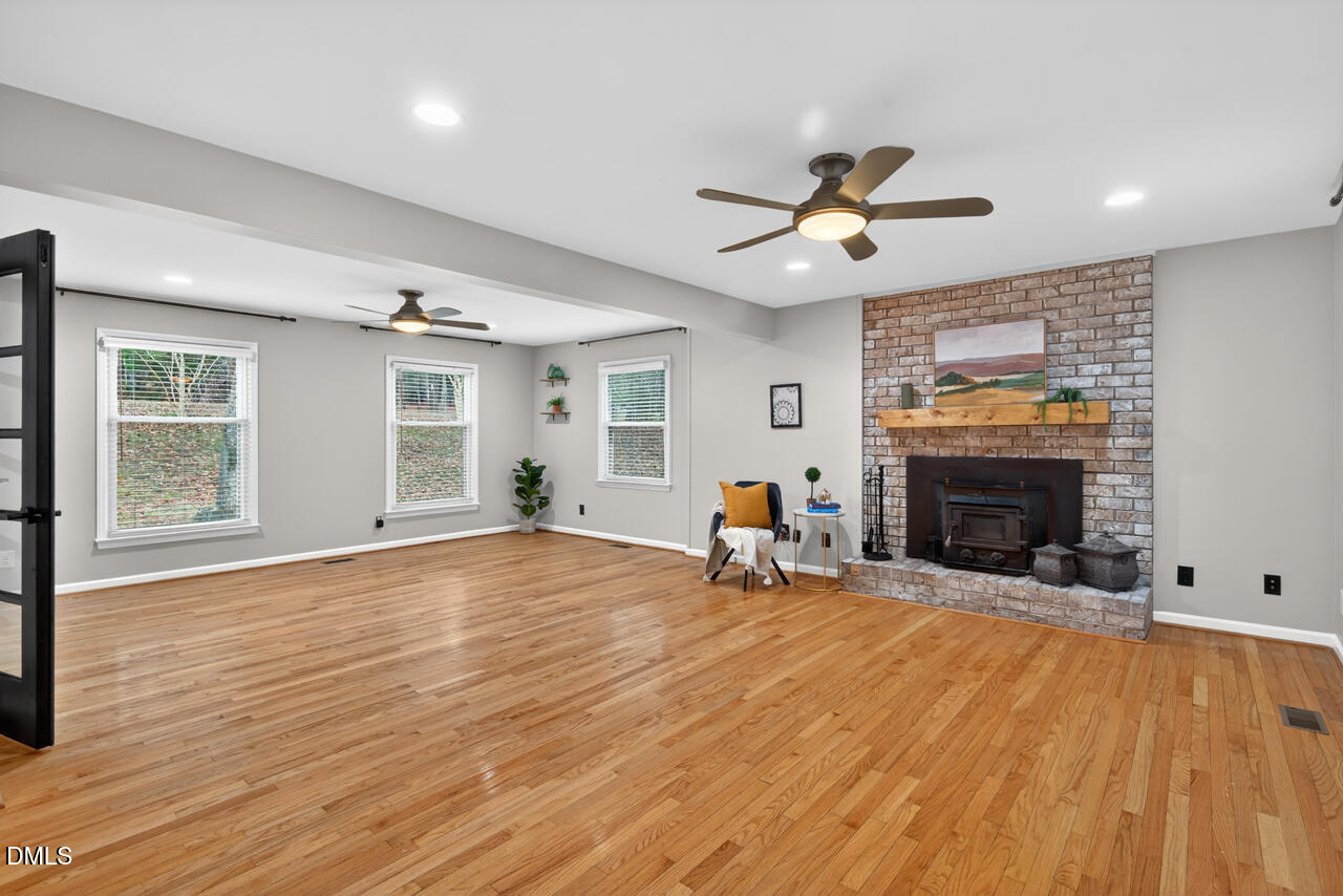 829 Sandlewood Drive