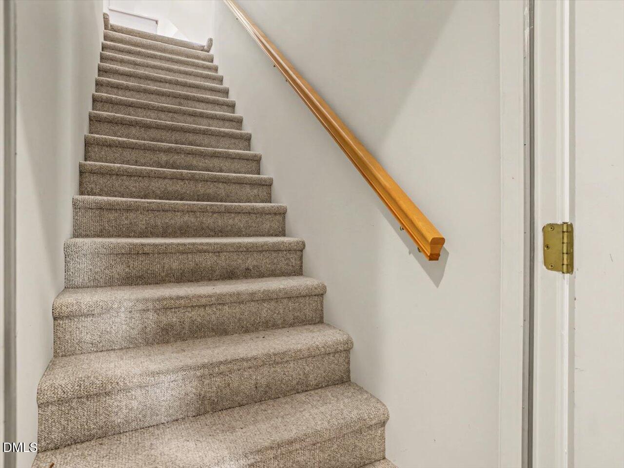 305 Sutherland Court