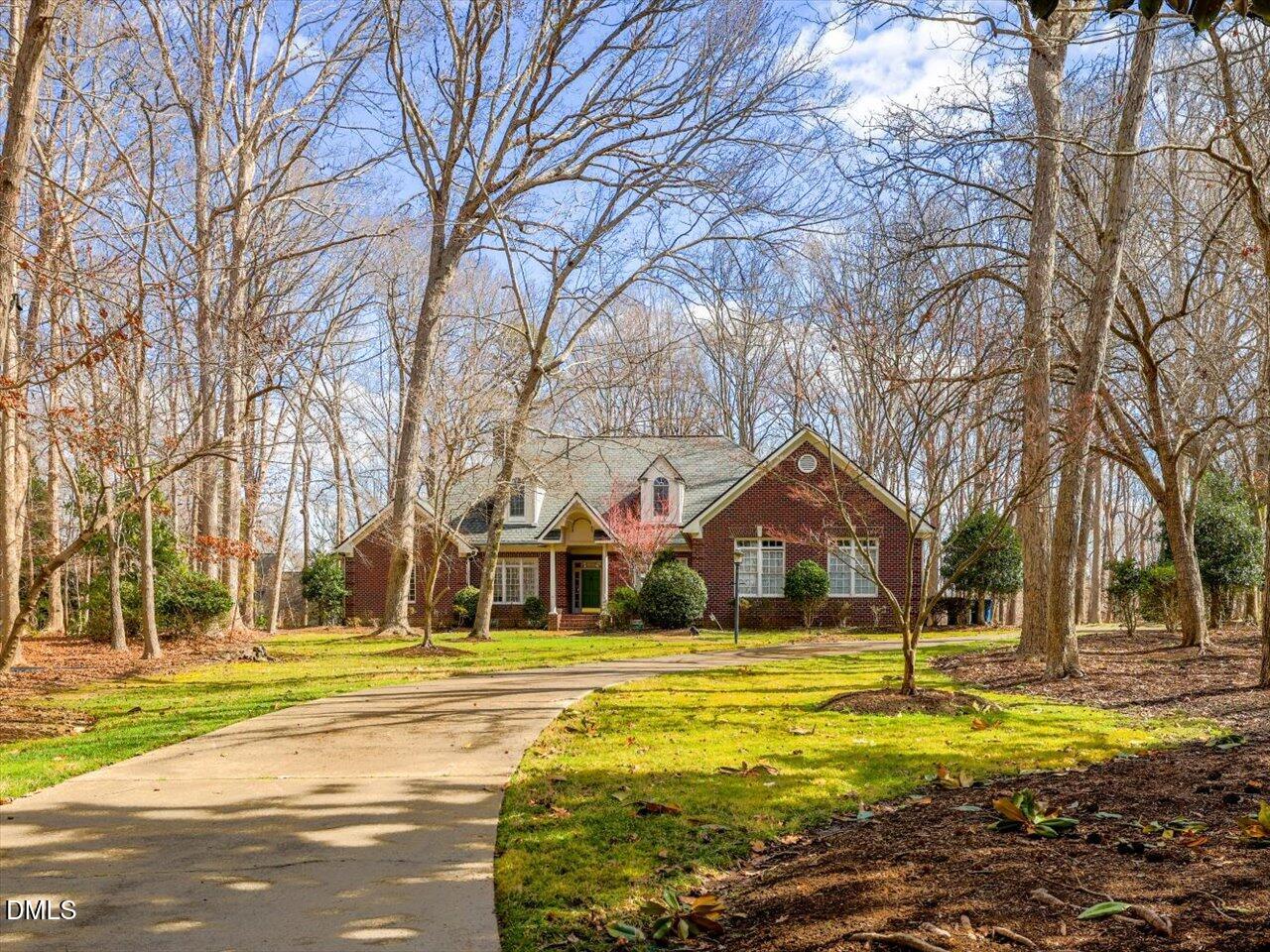 305 Sutherland Court