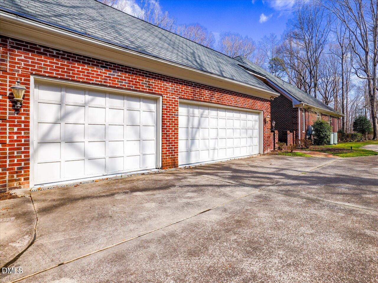 305 Sutherland Court