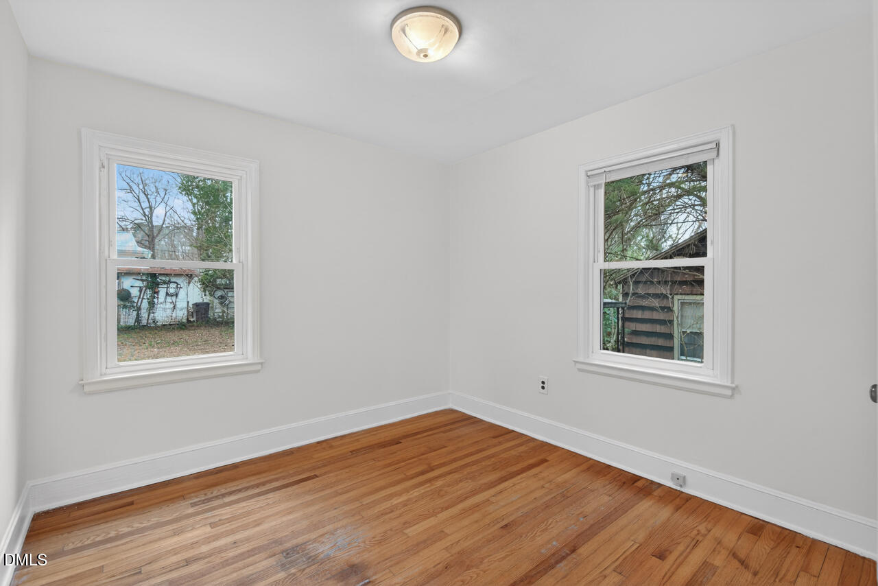 1811 Forest Road