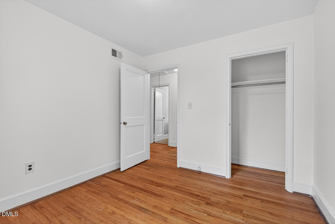 1811 Forest Road