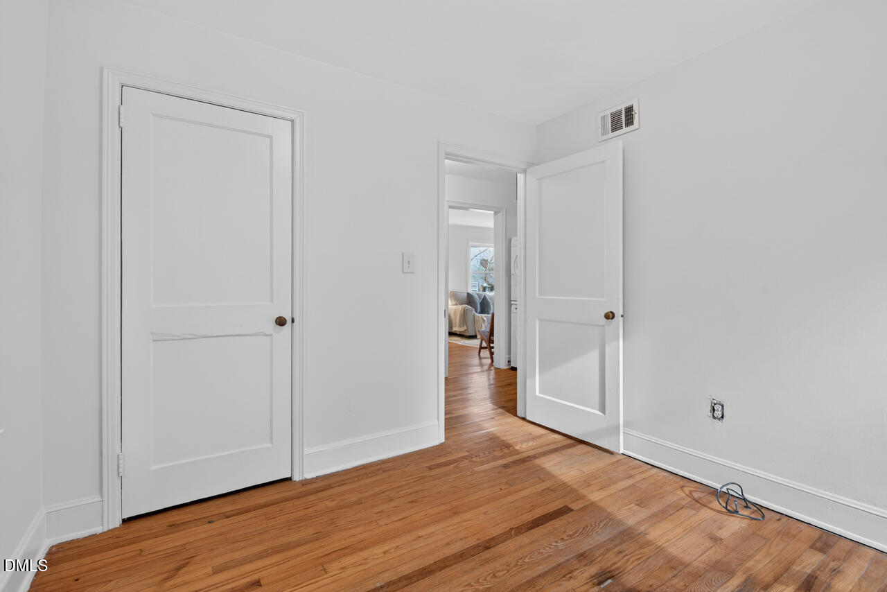 1811 Forest Road