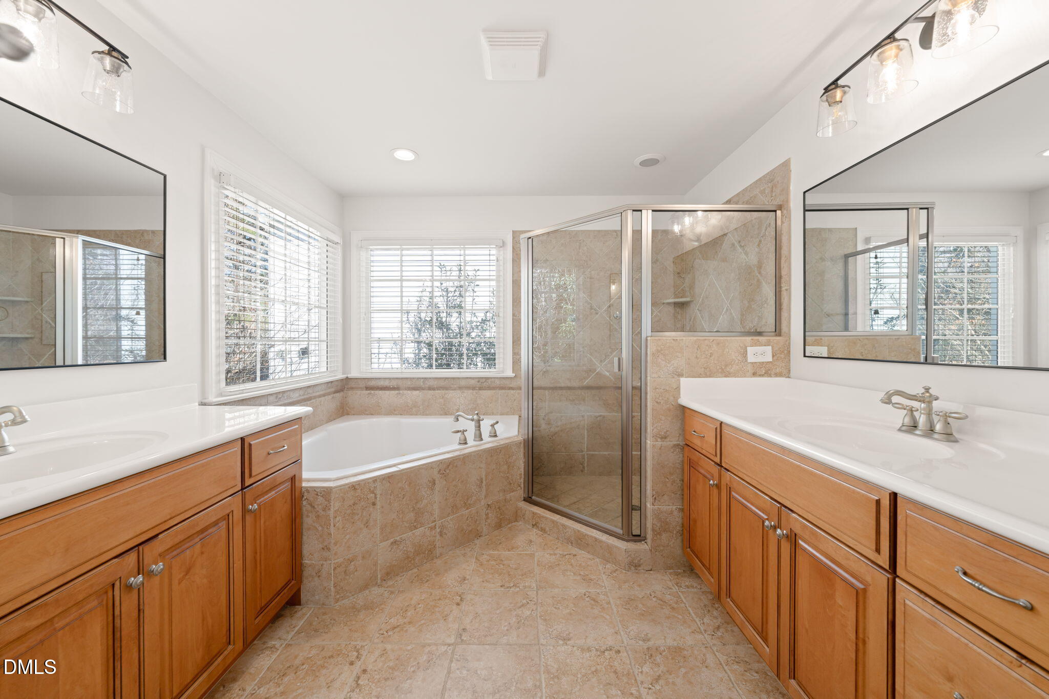 8403 Wheatstone Lane