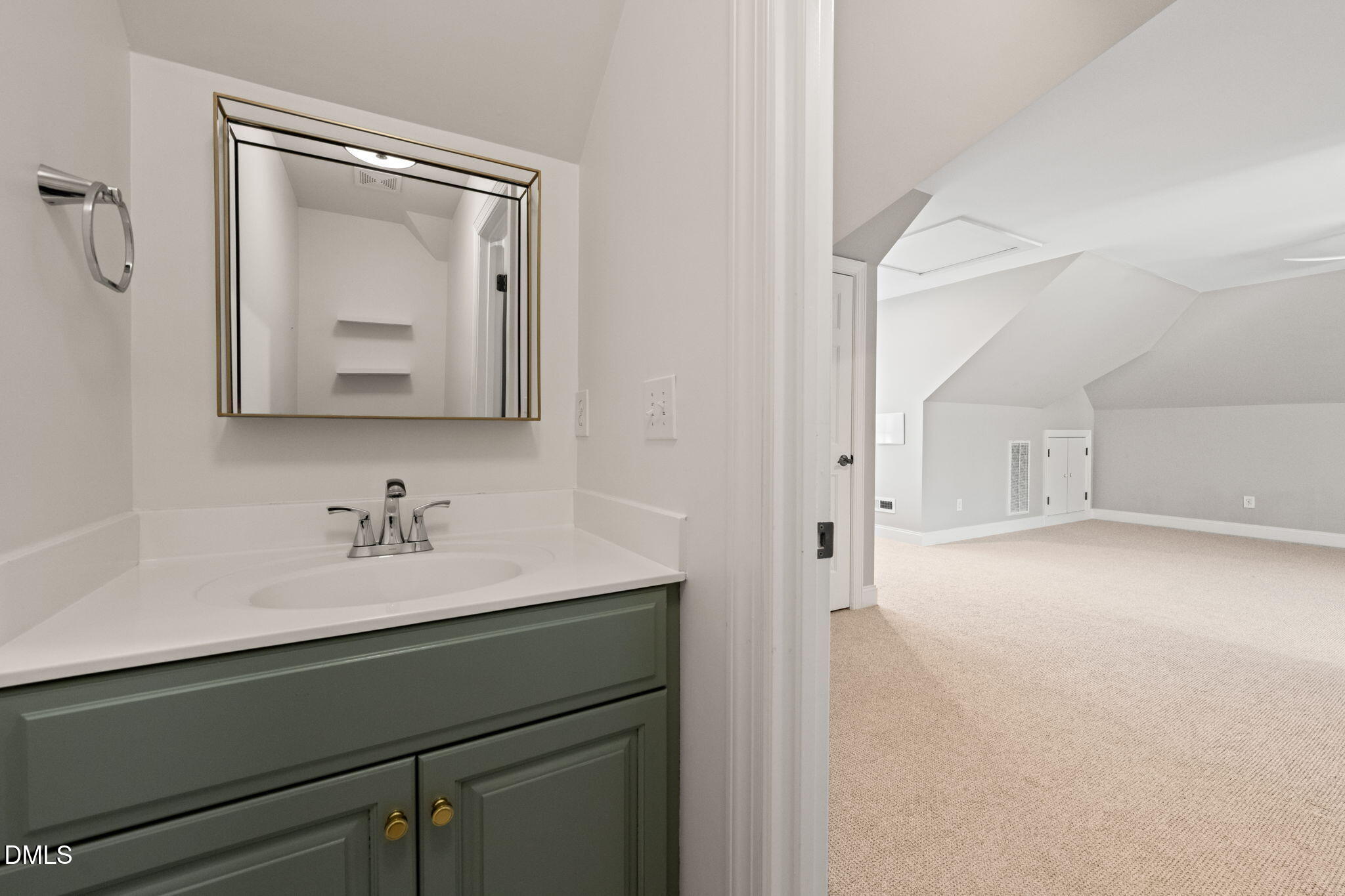 8403 Wheatstone Lane