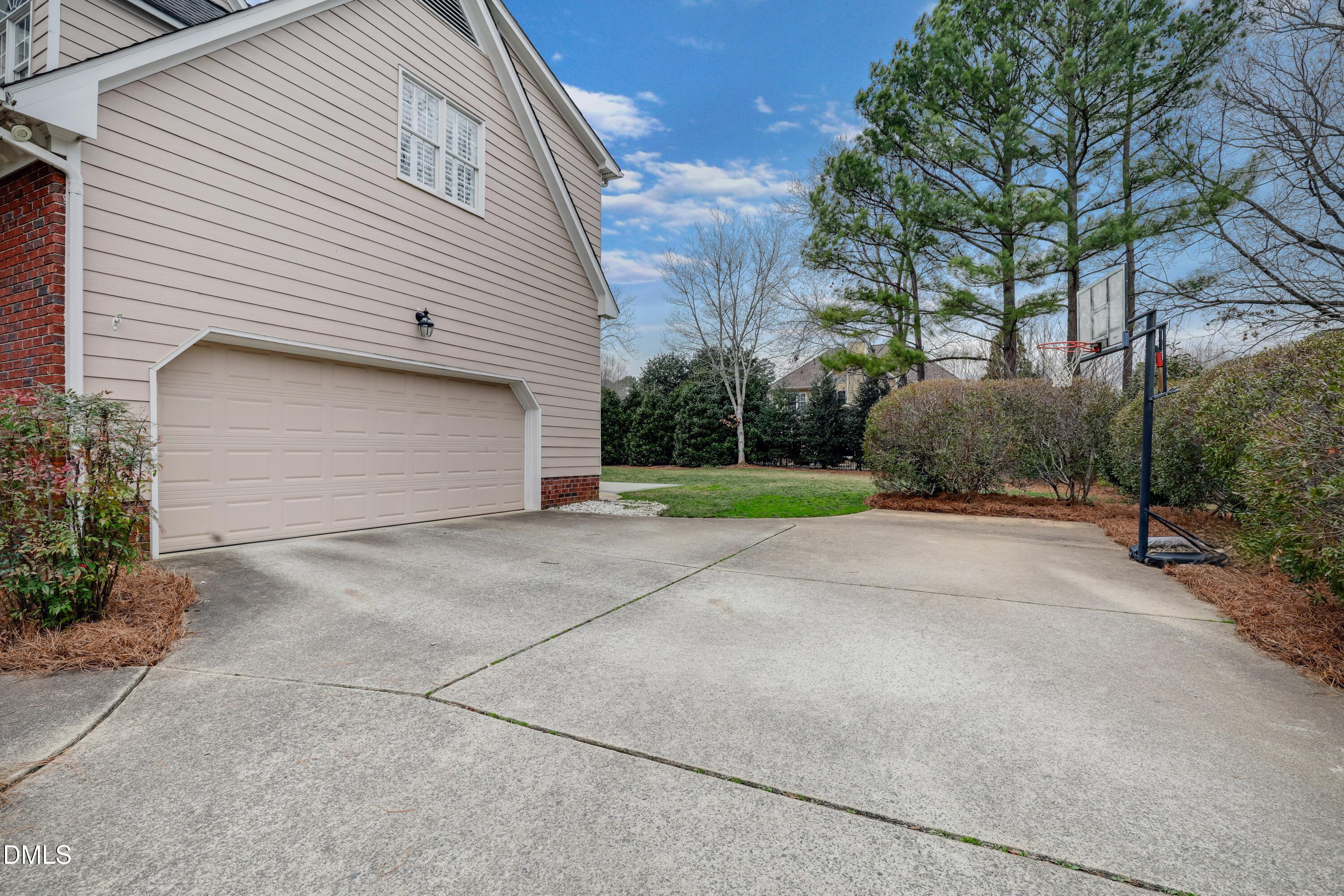 5024 Sunset Walk Lane