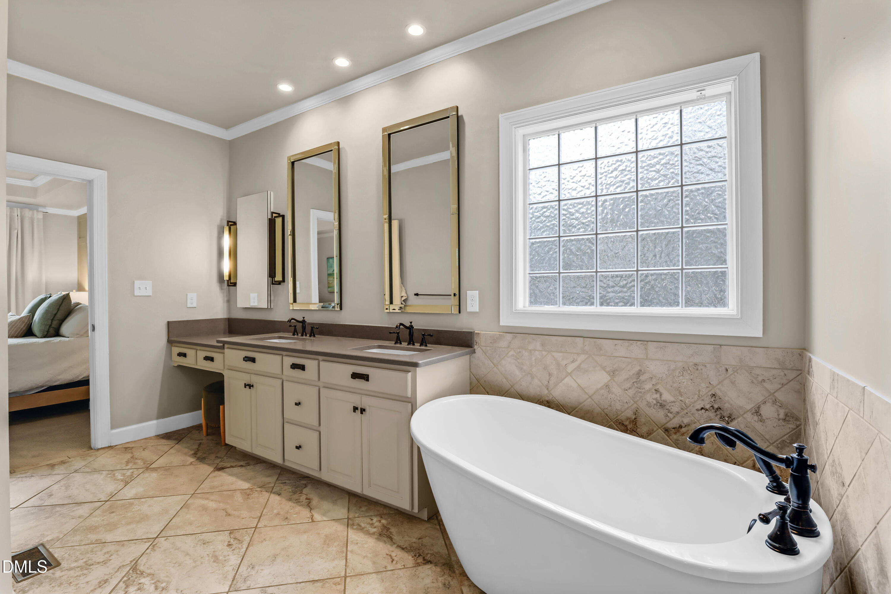 5024 Sunset Walk Lane