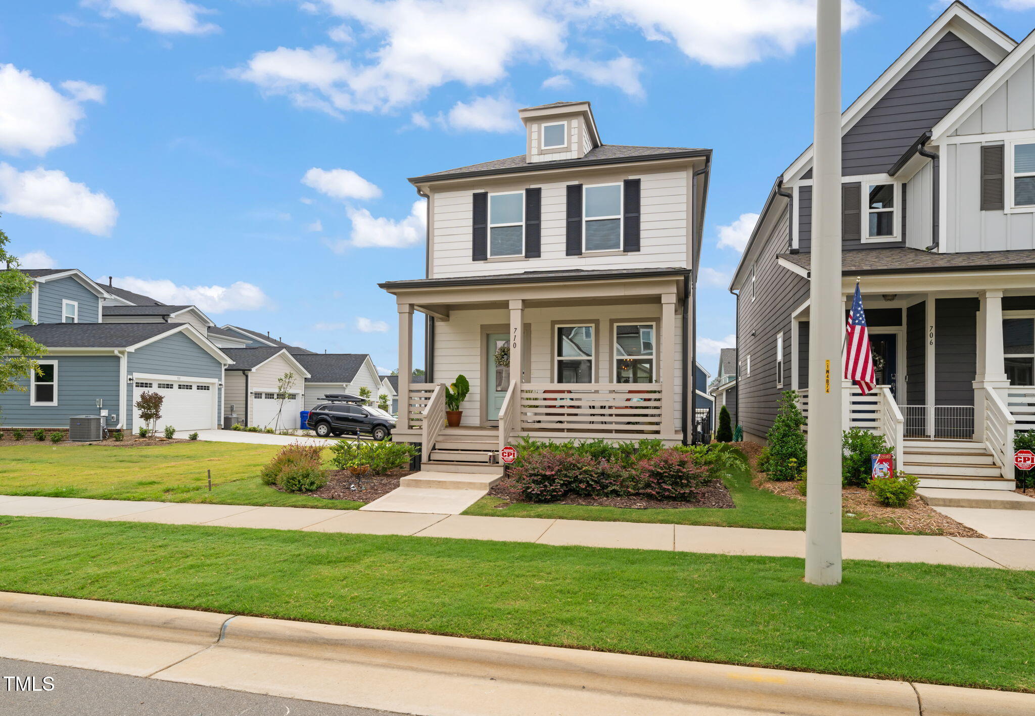 710 Vine Parkway