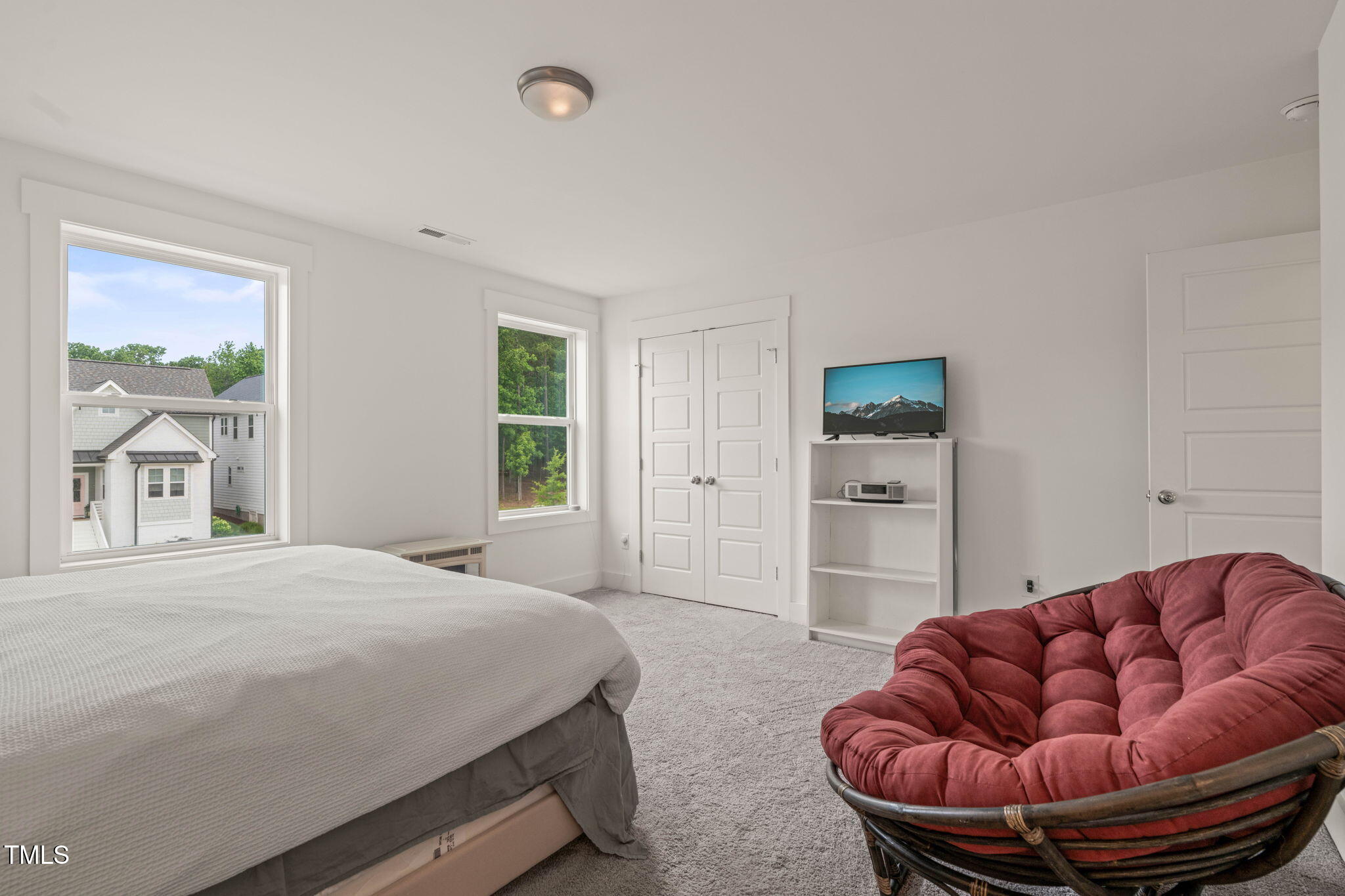 710 Vine Parkway