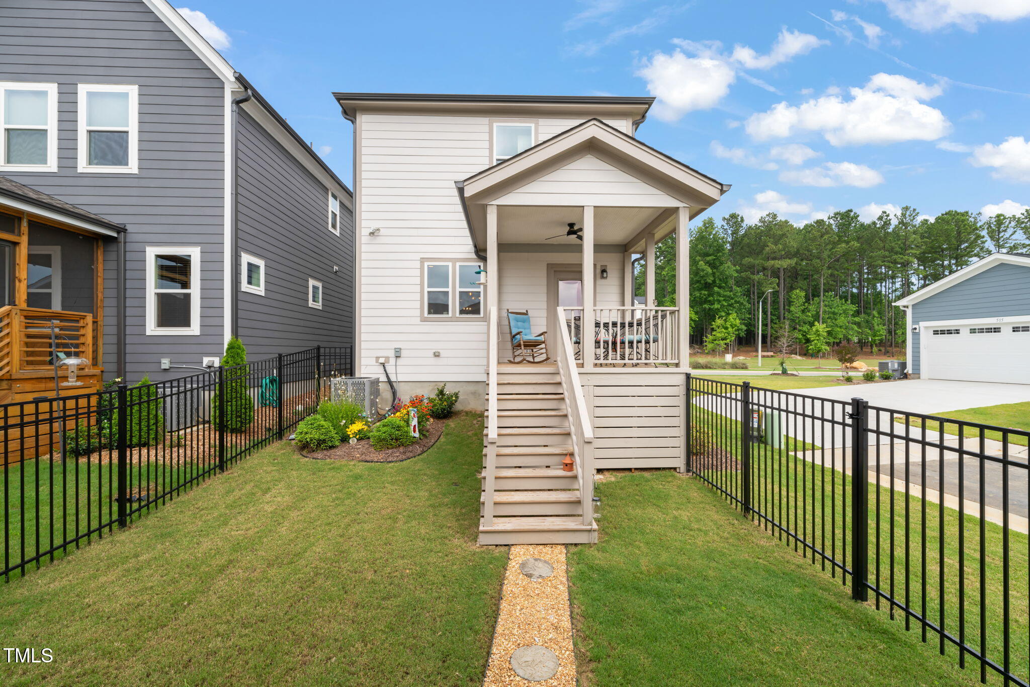 710 Vine Parkway