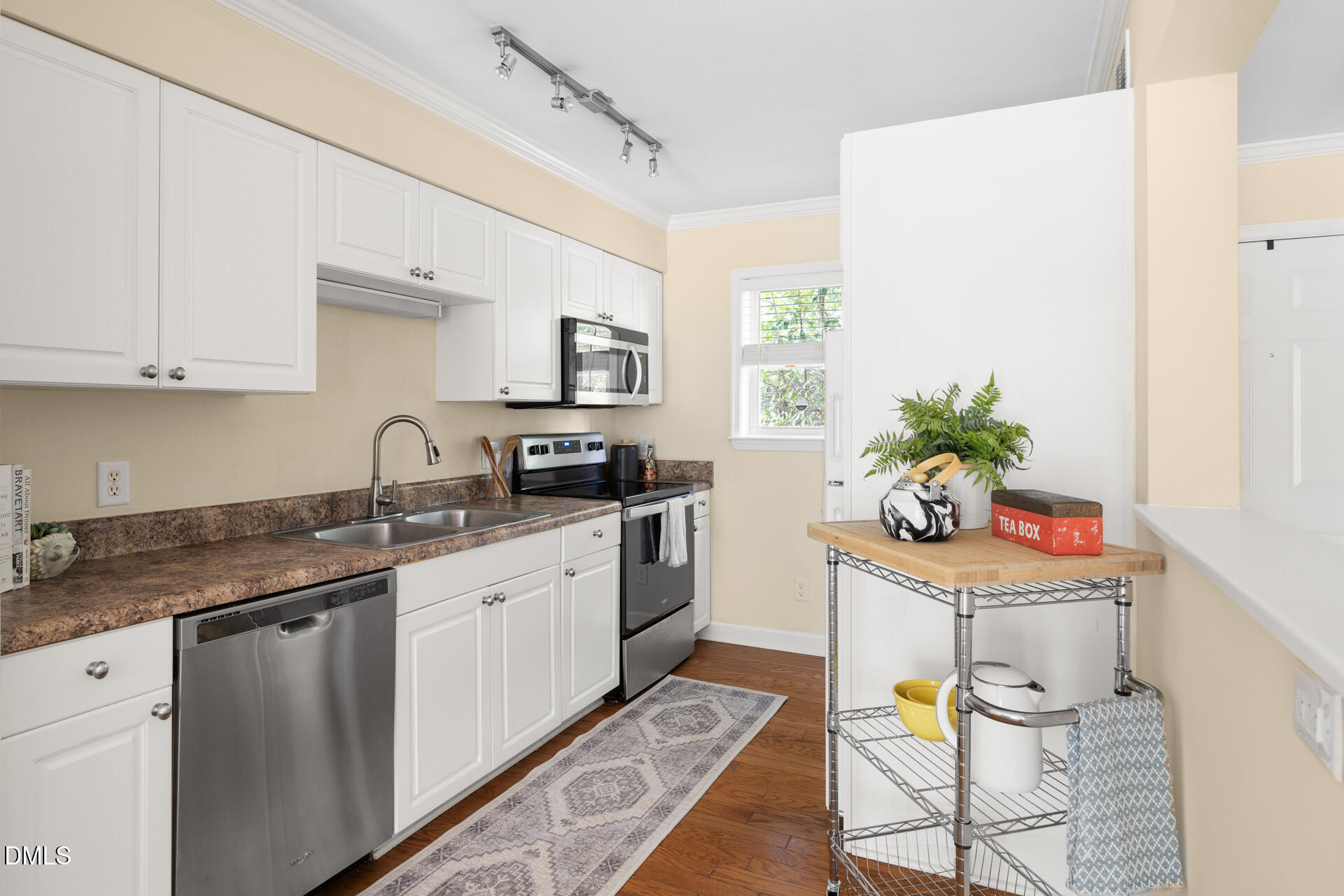 1513 E Franklin Street Unit 123 Unit: Bldg F Unit 123