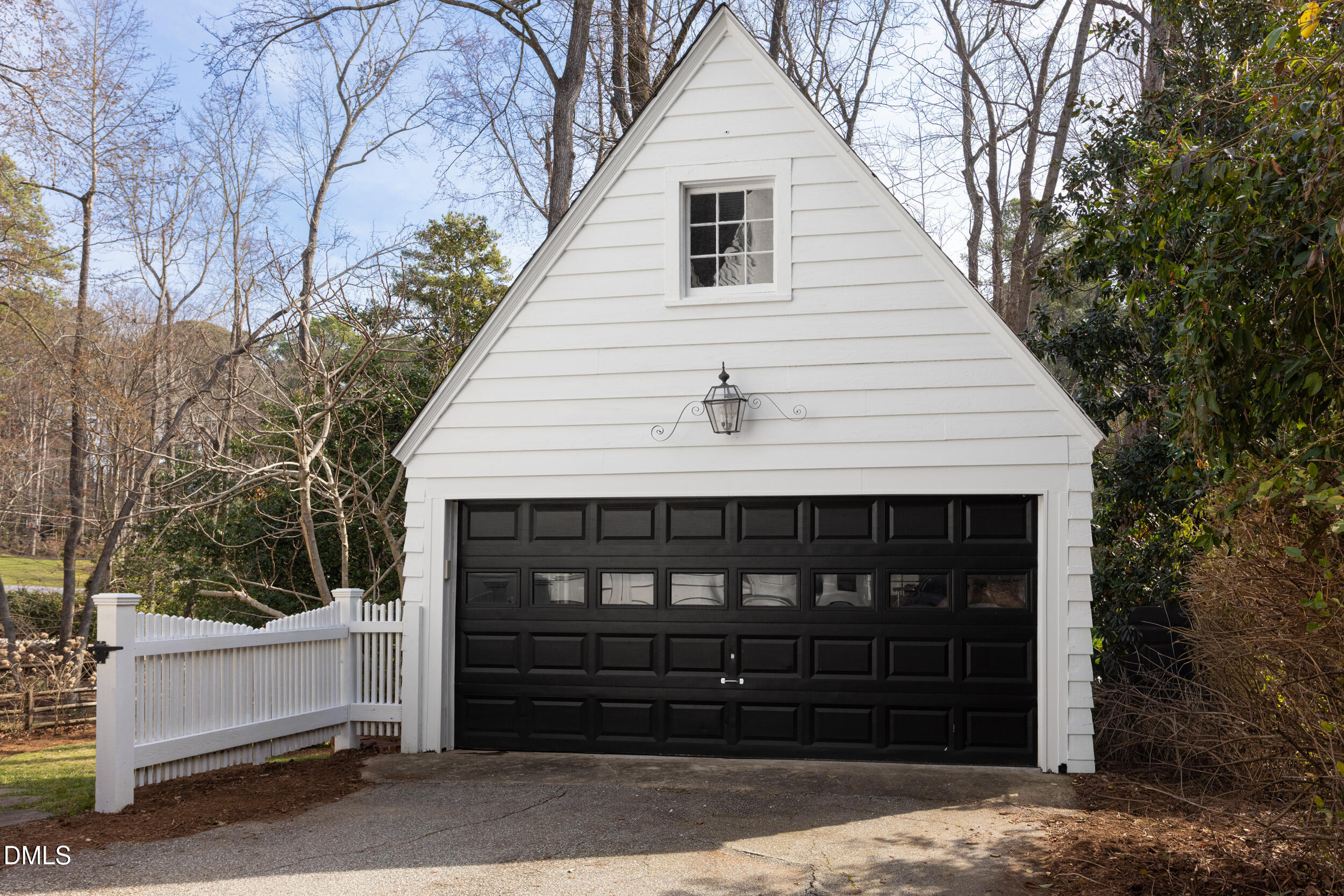 3433 Dover Road