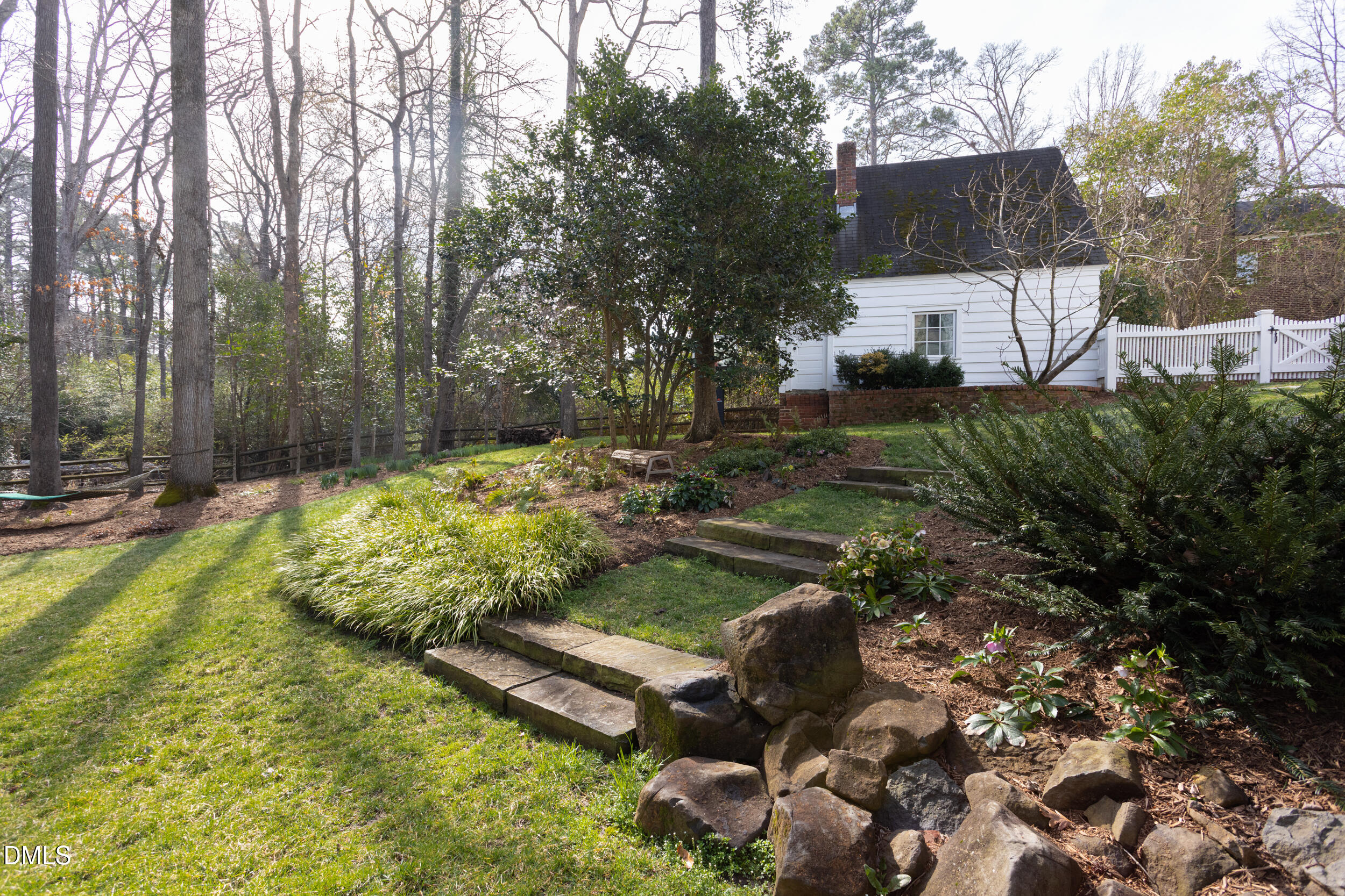 3433 Dover Road