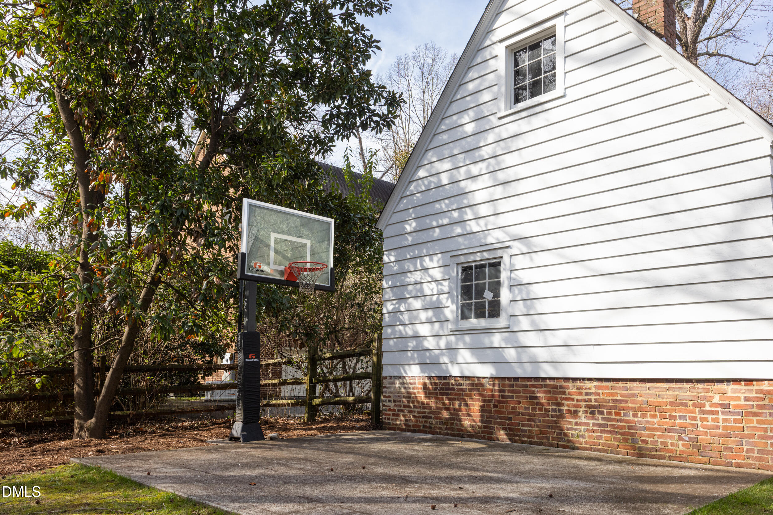3433 Dover Road