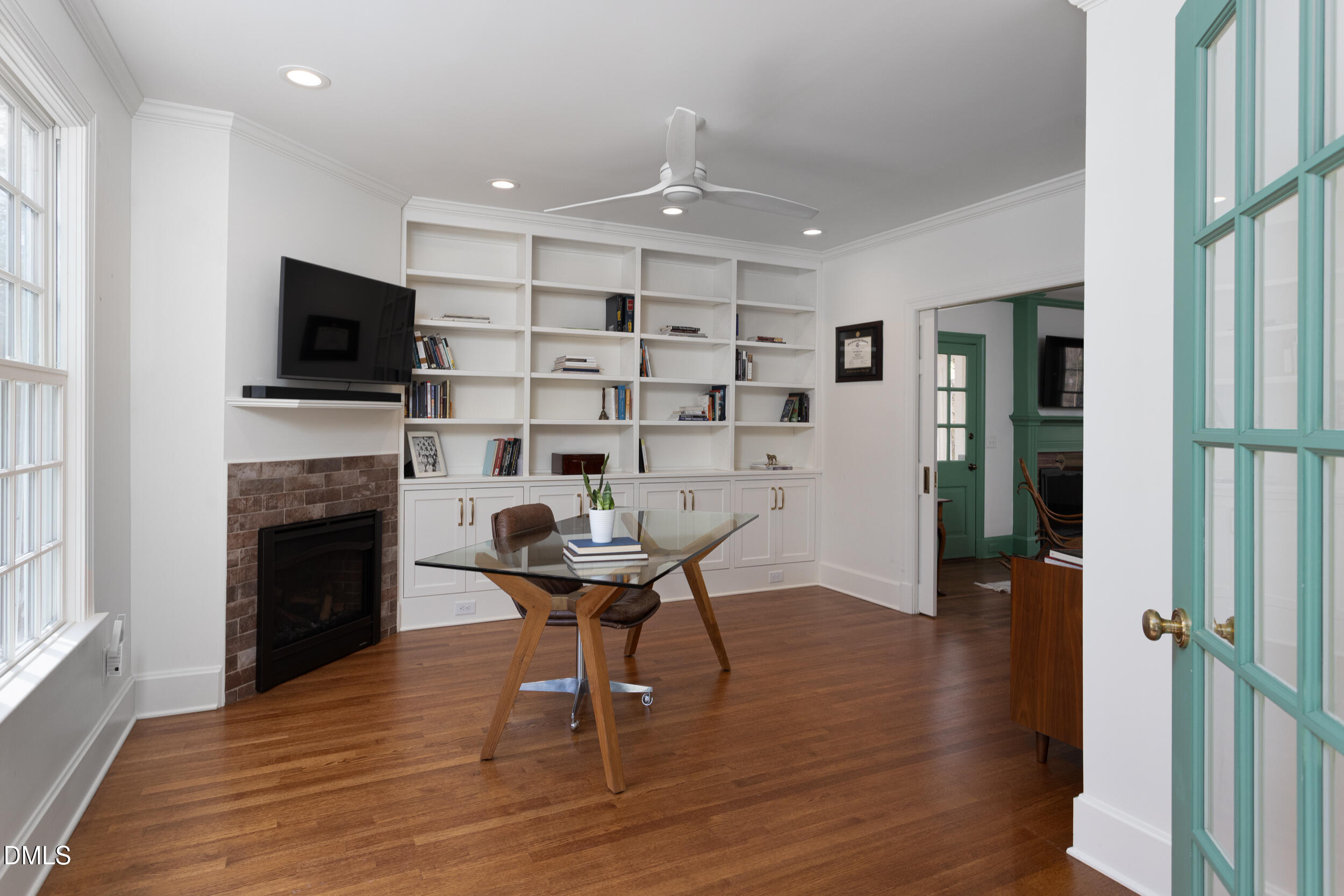 3433 Dover Road