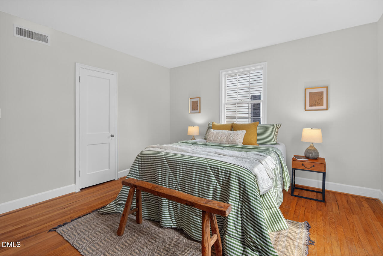 2020 Pershing Street