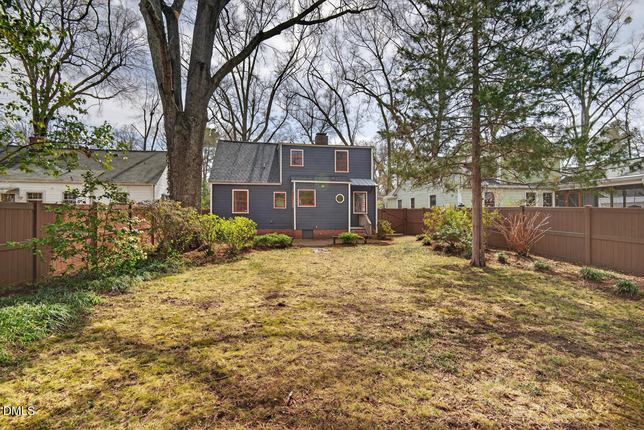 2020 Pershing Street