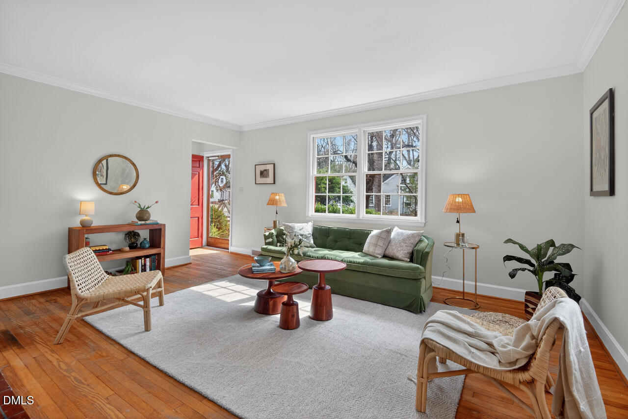 2020 Pershing Street