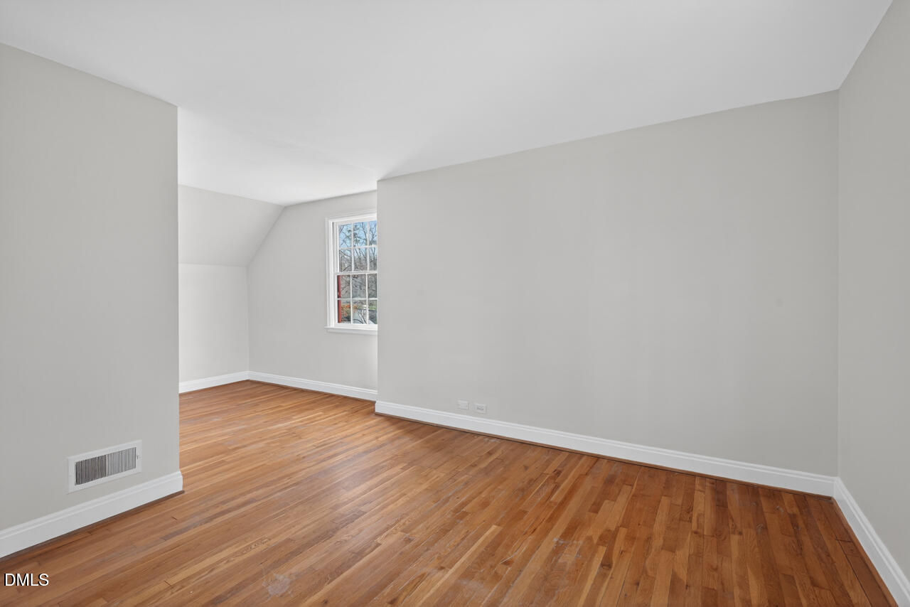 2020 Pershing Street