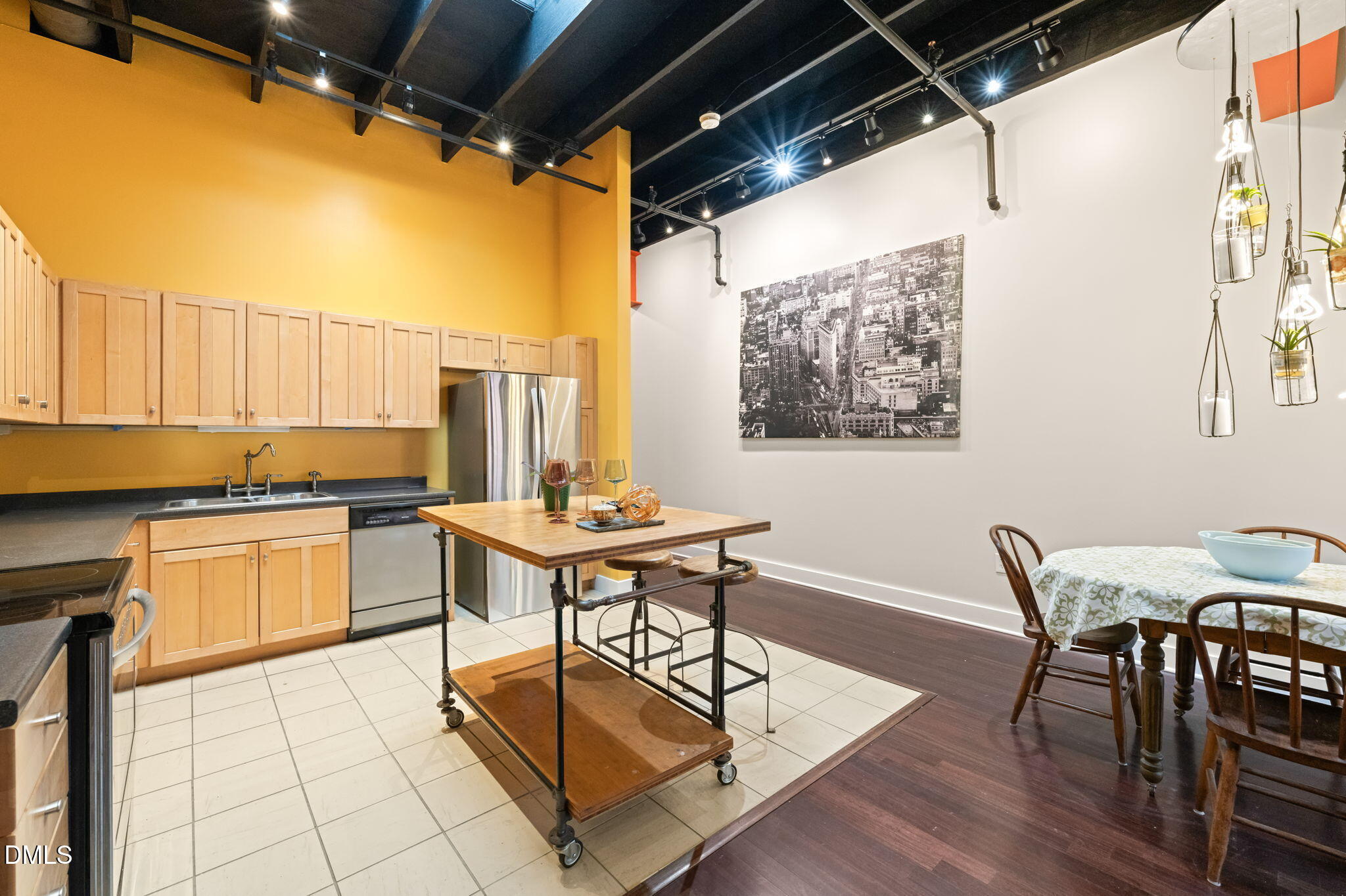 208 Rigsbee Avenue # 206 Unit: #206