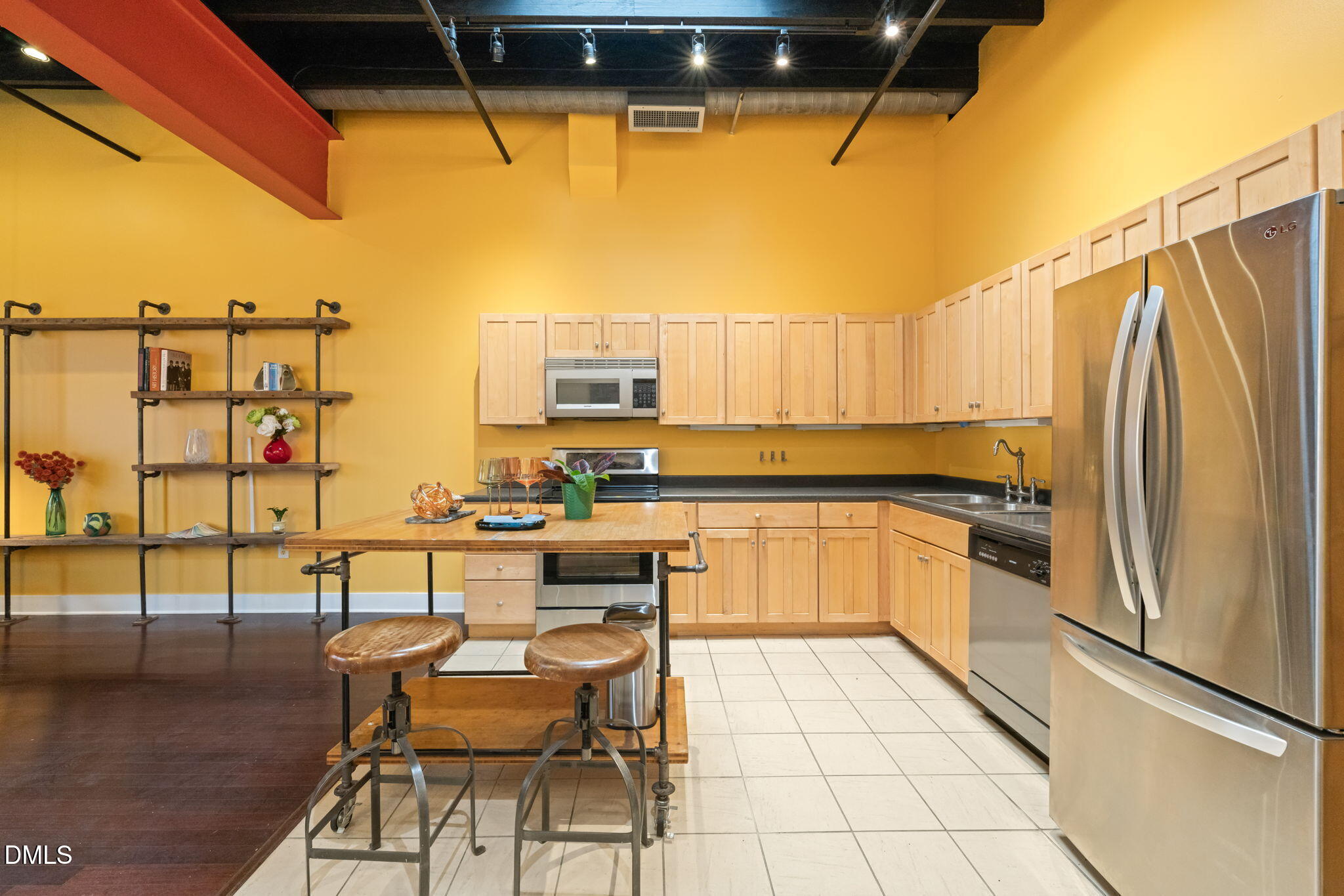 208 Rigsbee Avenue # 206 Unit: #206