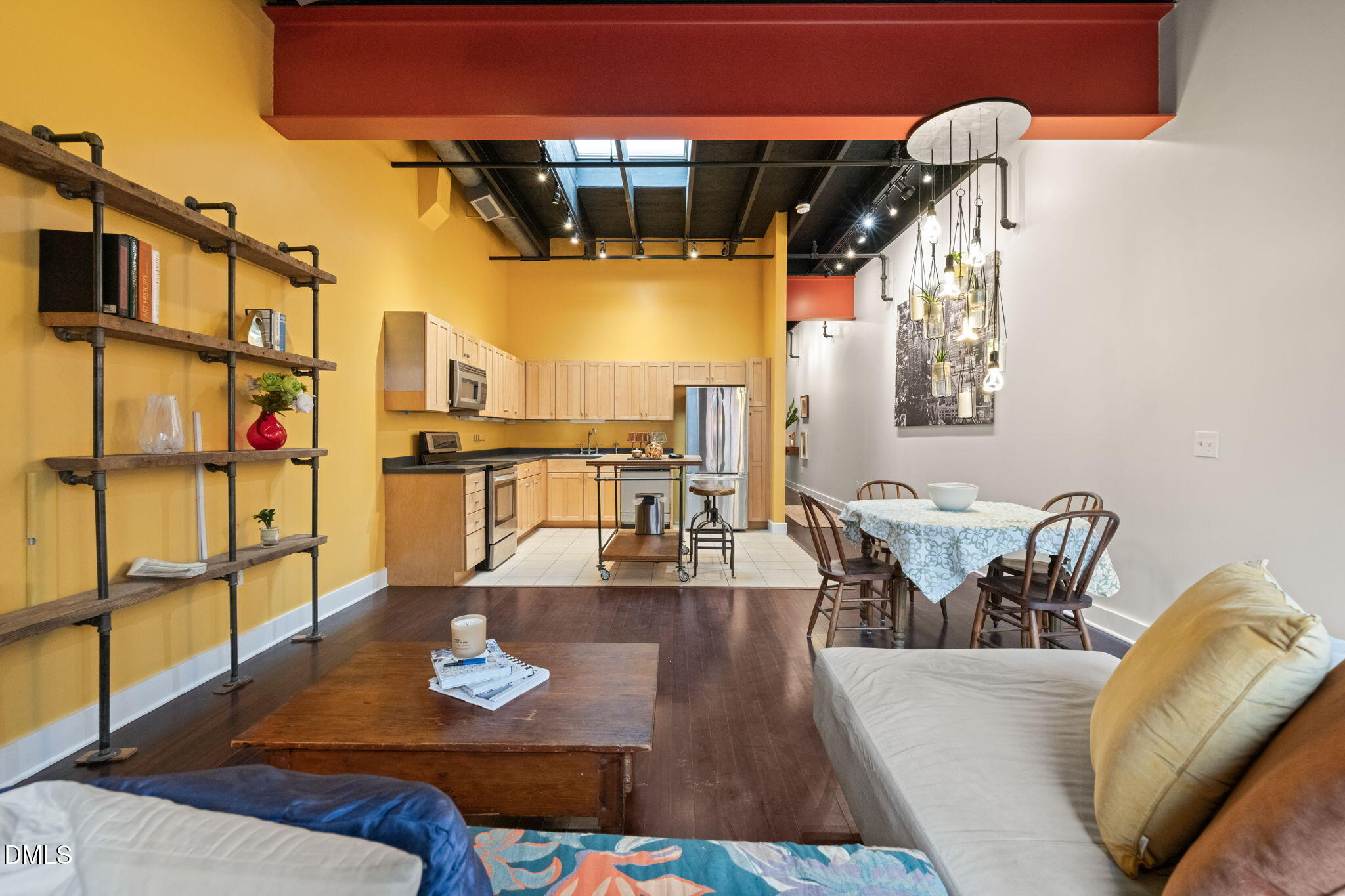 208 Rigsbee Avenue # 206 Unit: #206