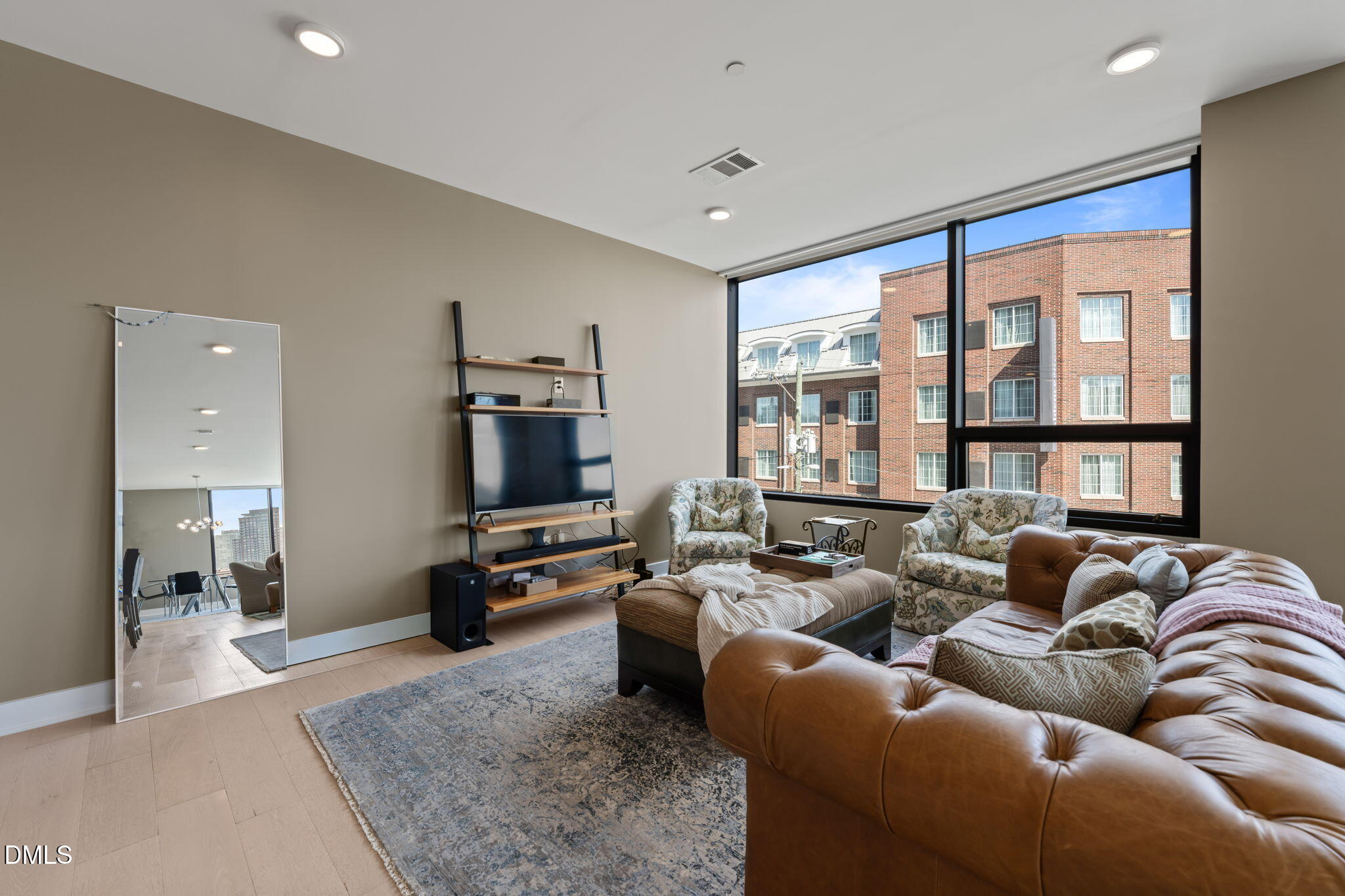1105 W Main # 303