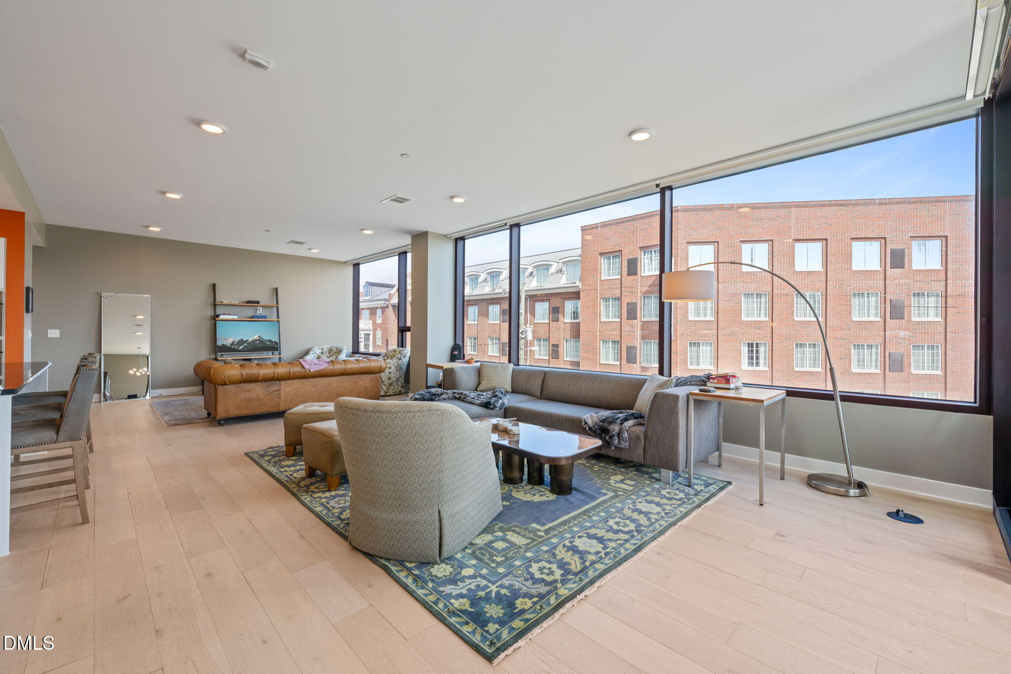 1105 W Main # 303
