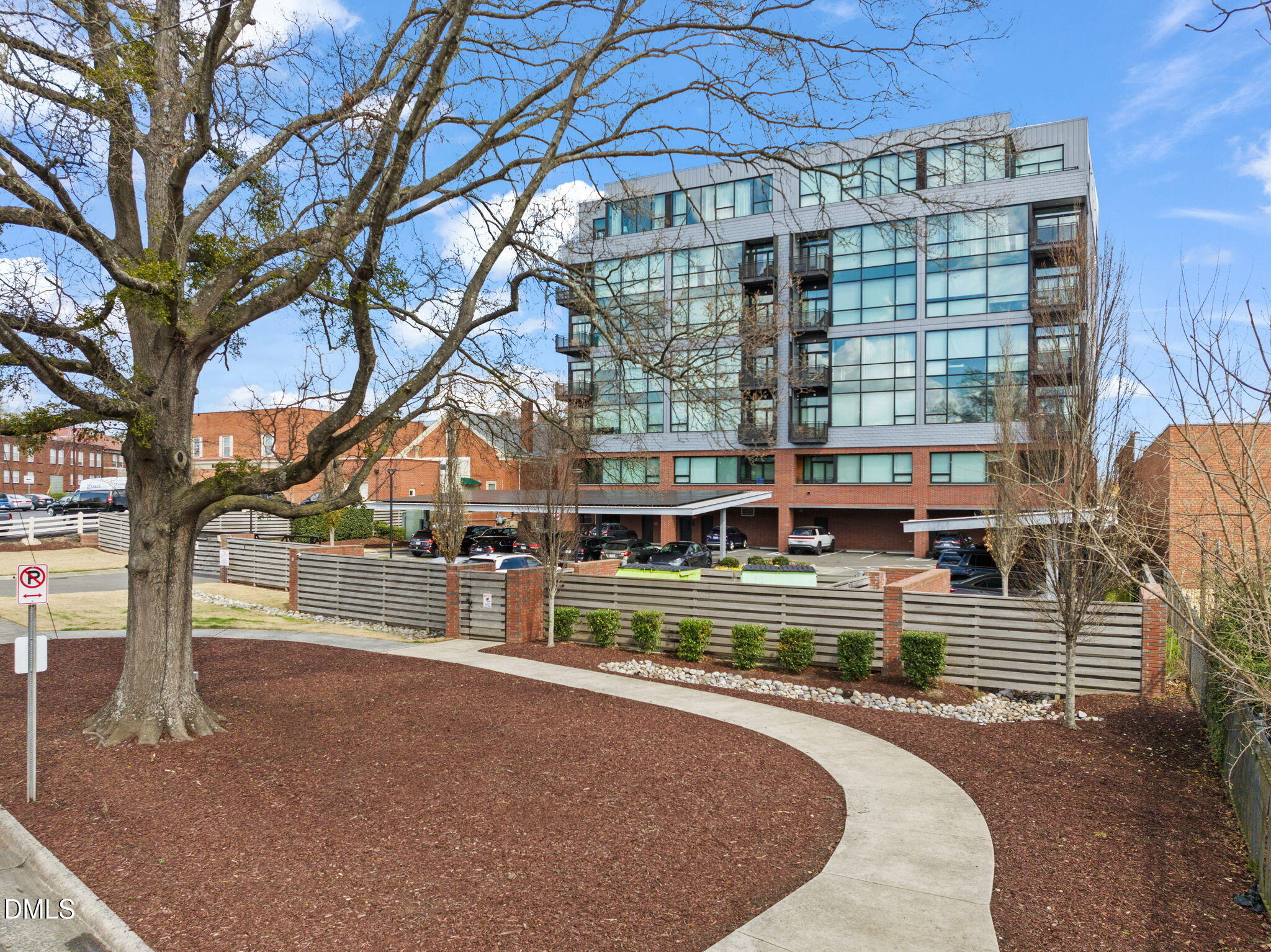 1105 W Main # 303