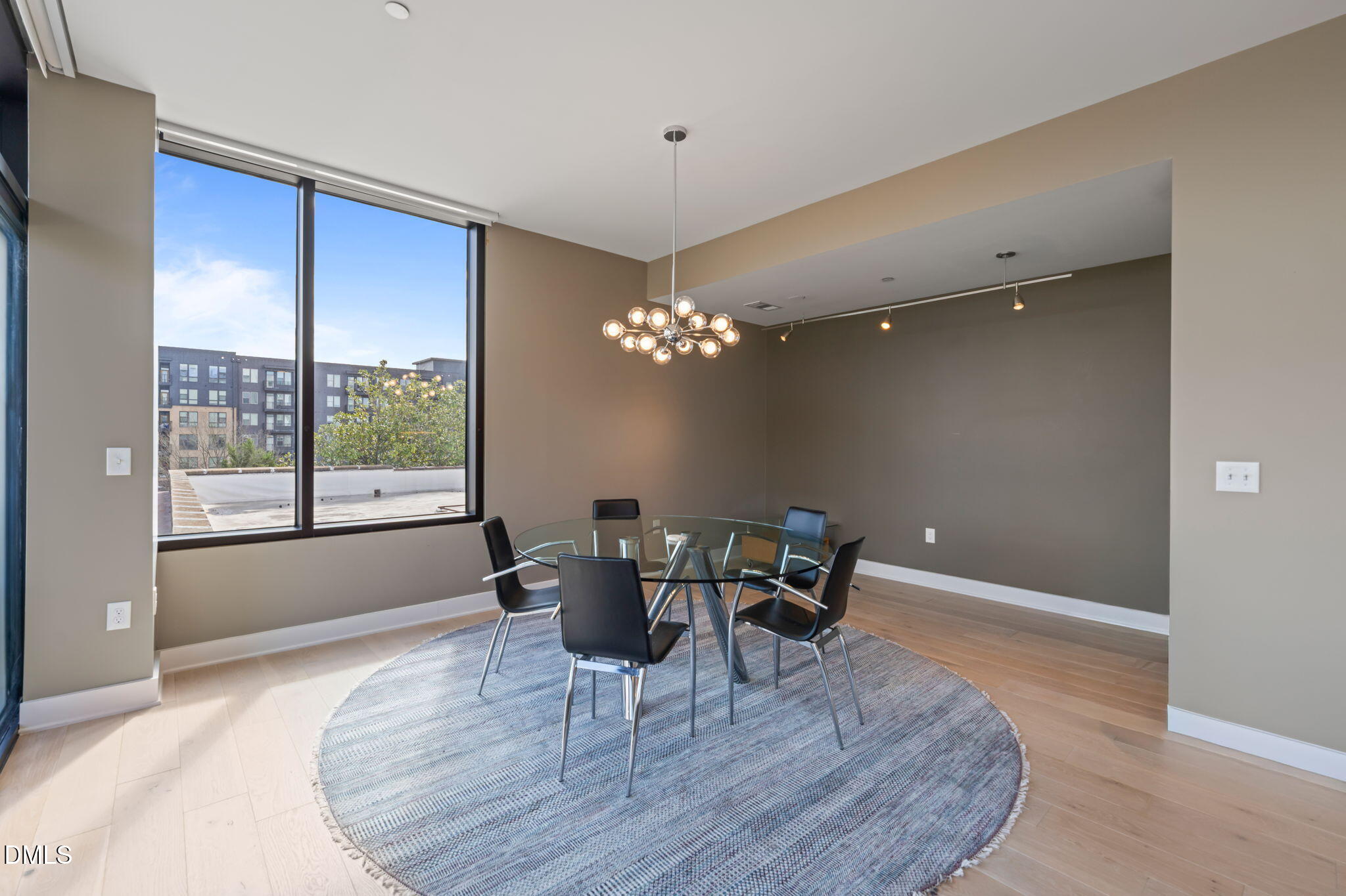 1105 W Main # 303
