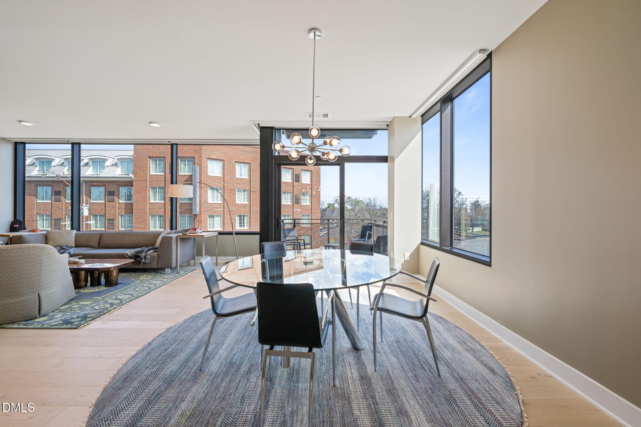 1105 W Main # 303