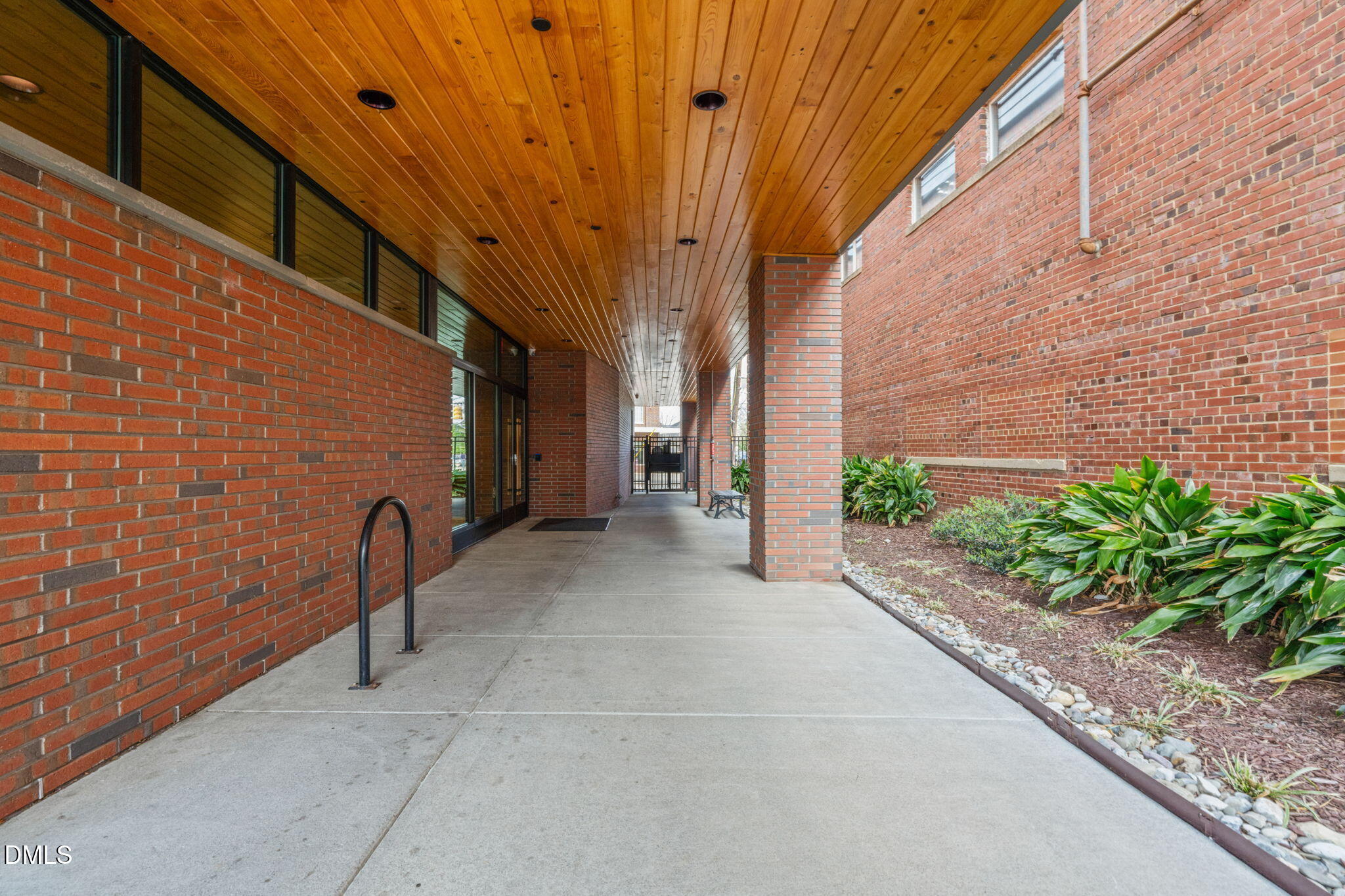 1105 W Main # 303