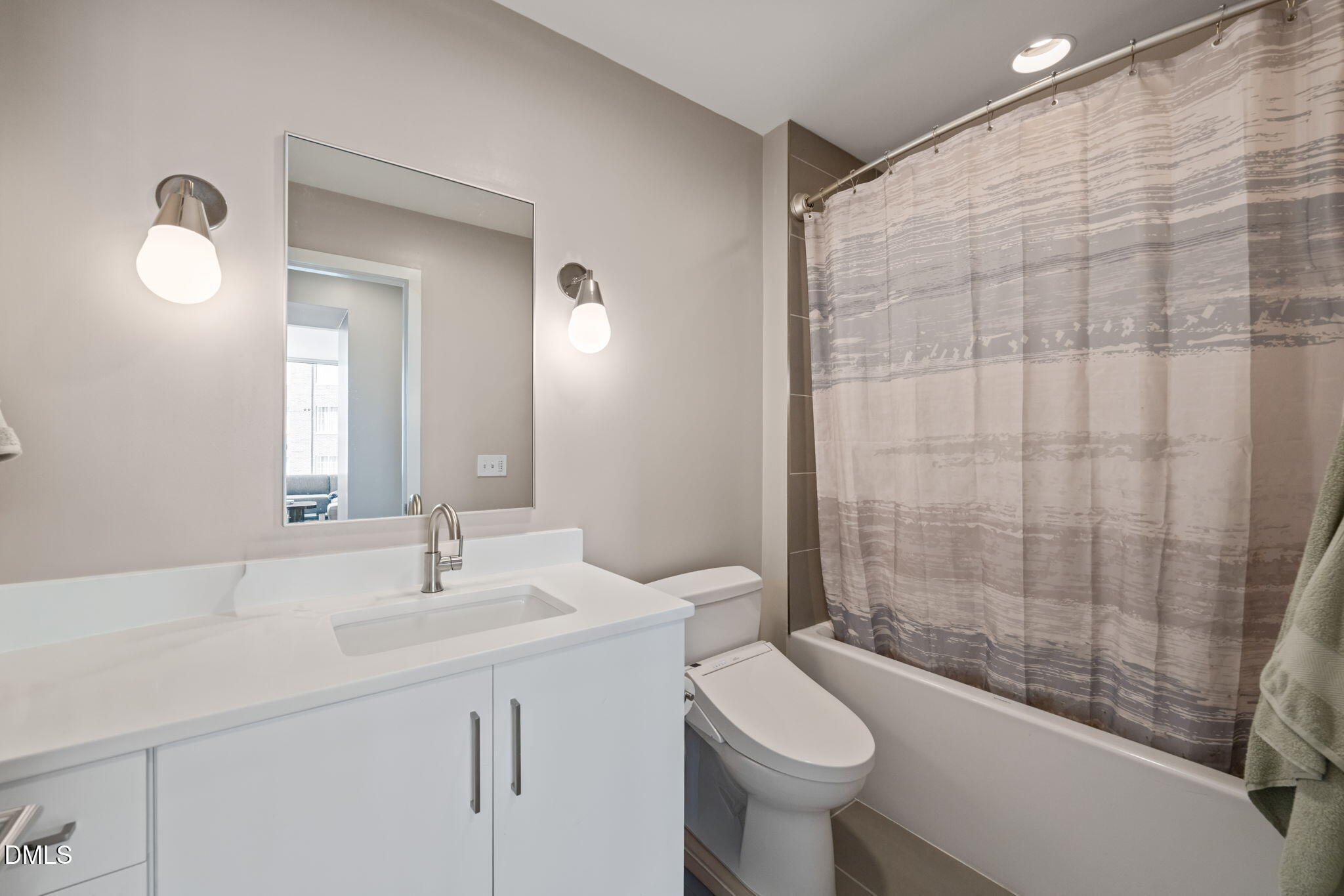 1105 W Main # 303