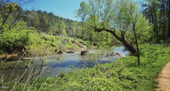 400 E Winmore Avenue