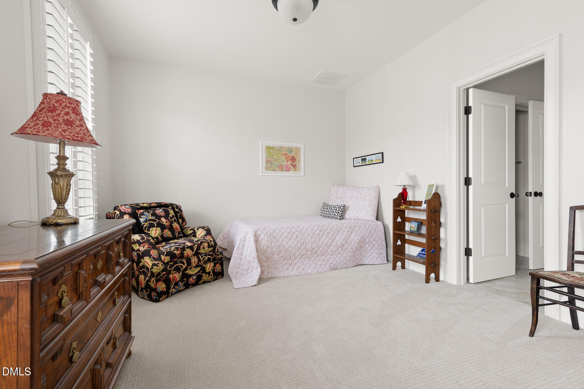 400 E Winmore Avenue