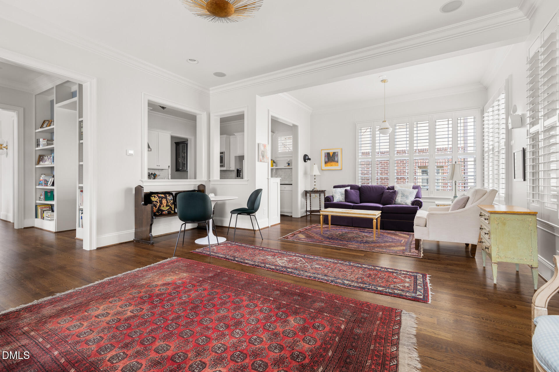 400 E Winmore Avenue