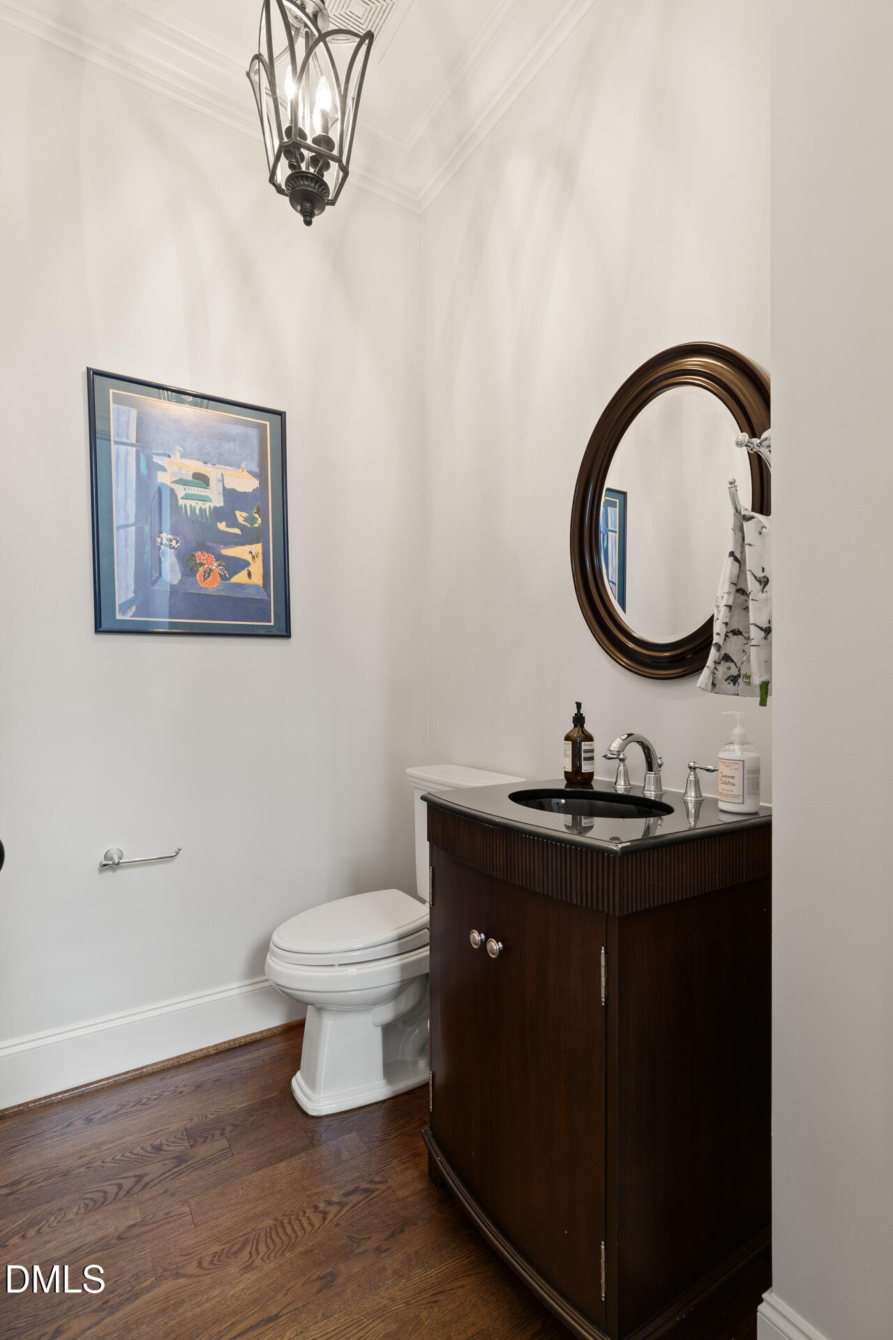 400 E Winmore Avenue