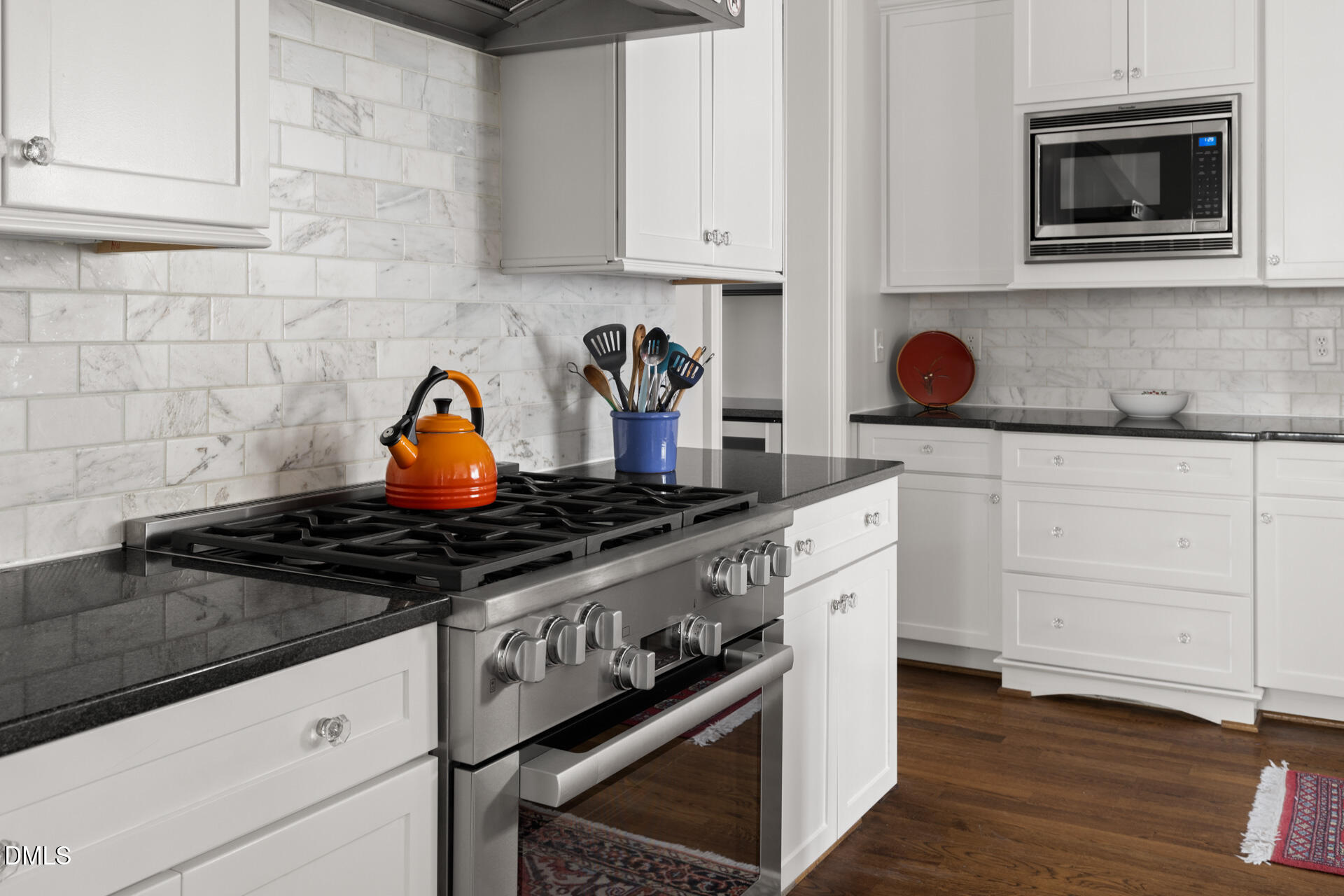 400 E Winmore Avenue