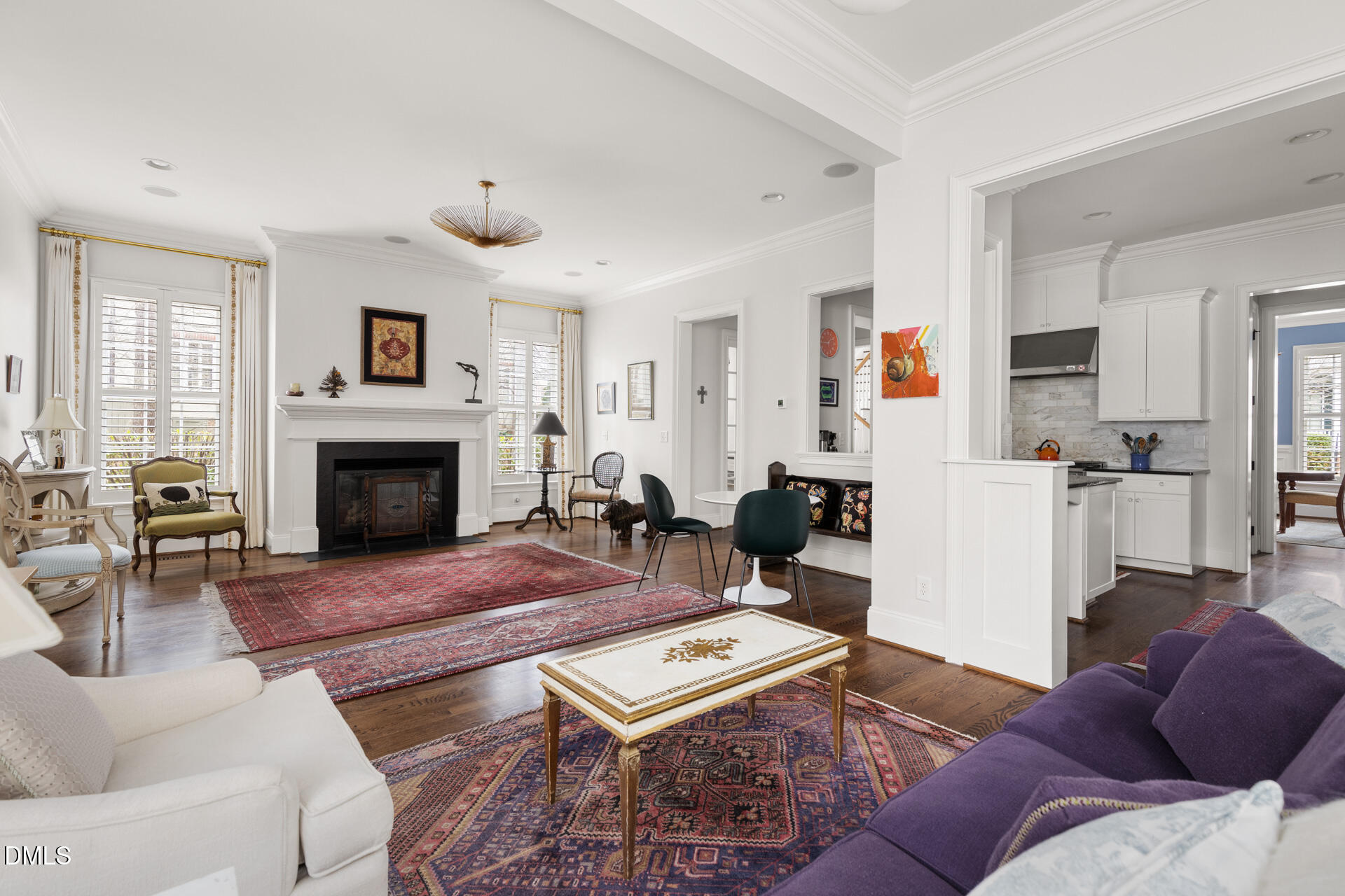 400 E Winmore Avenue