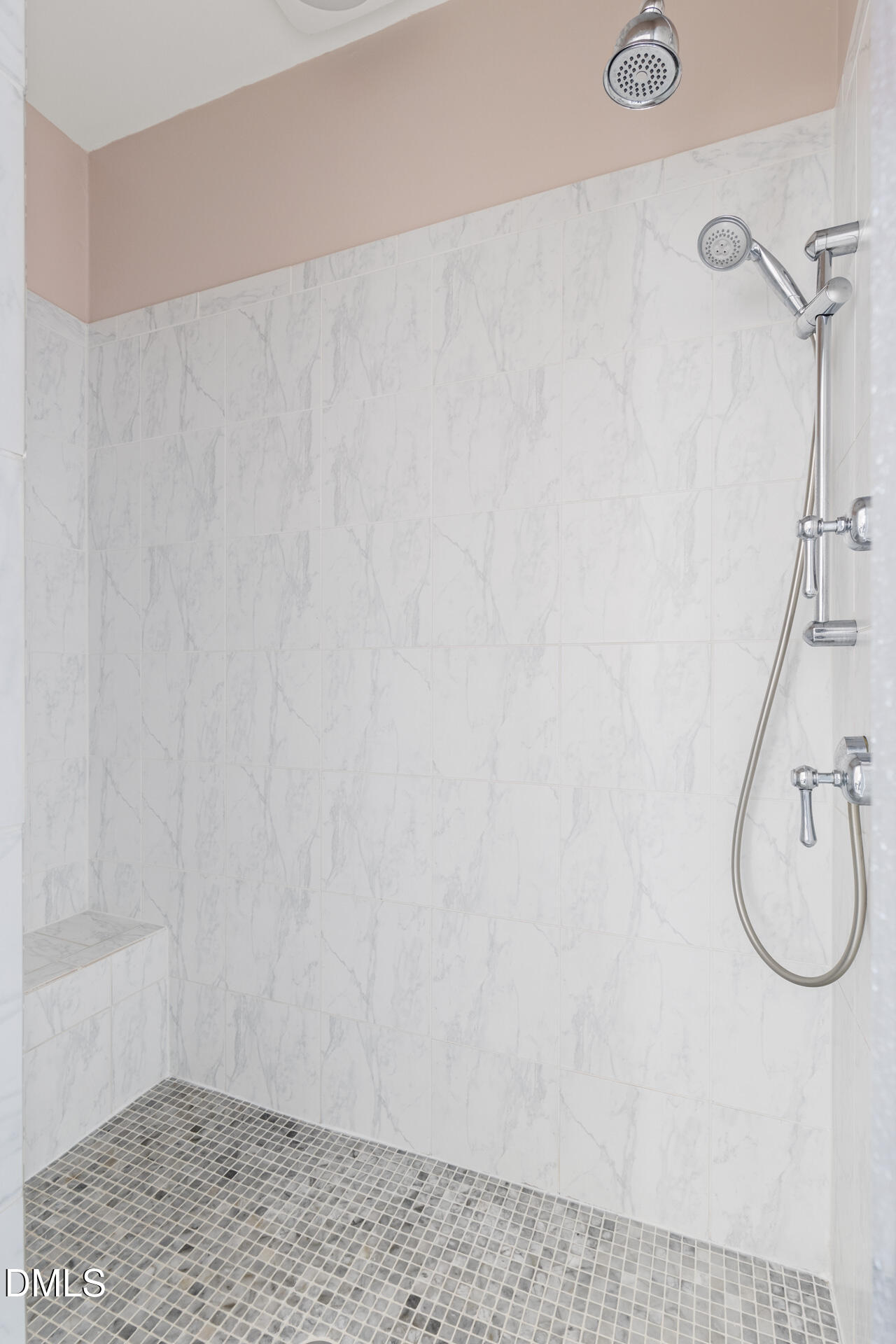 400 E Winmore Avenue