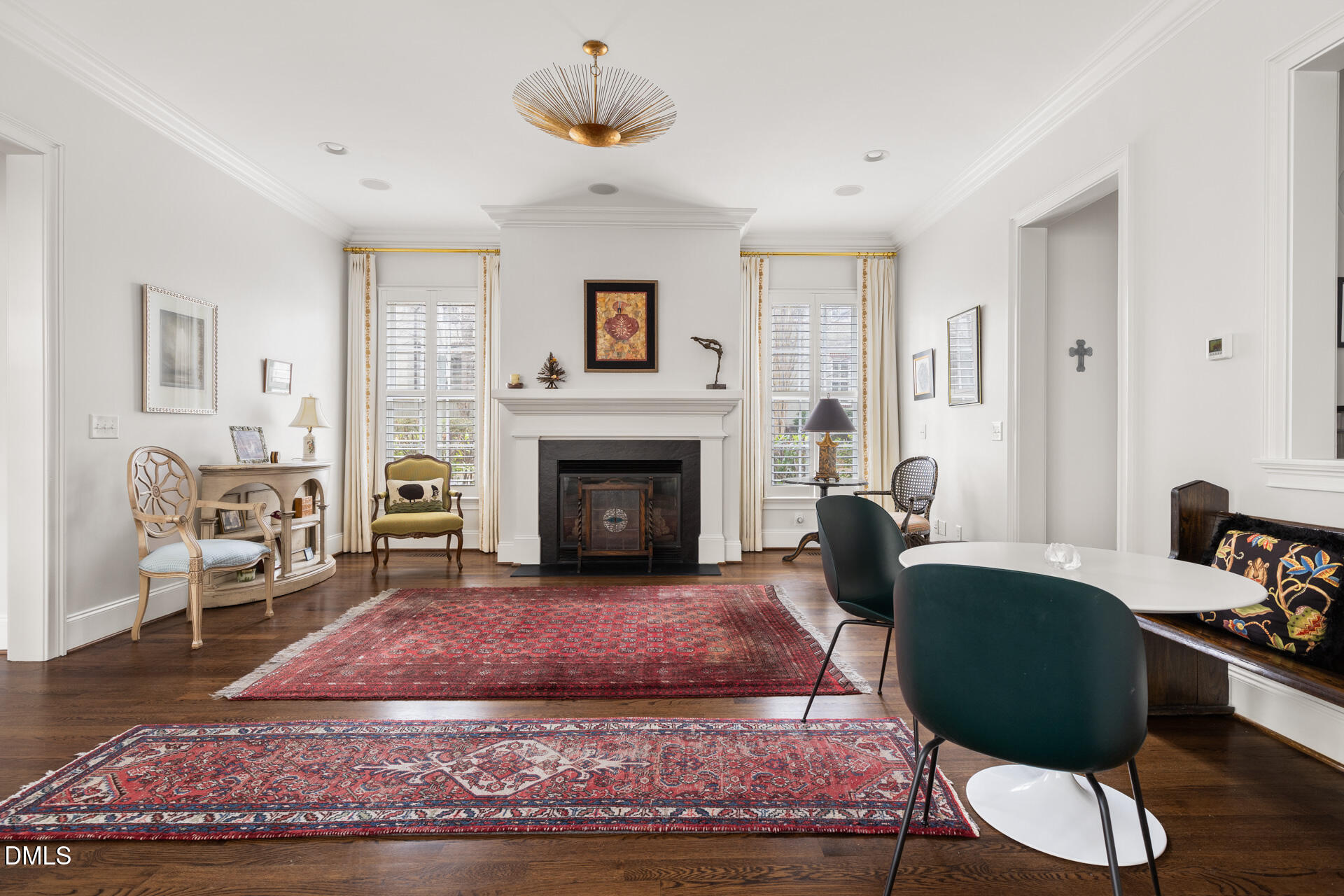 400 E Winmore Avenue