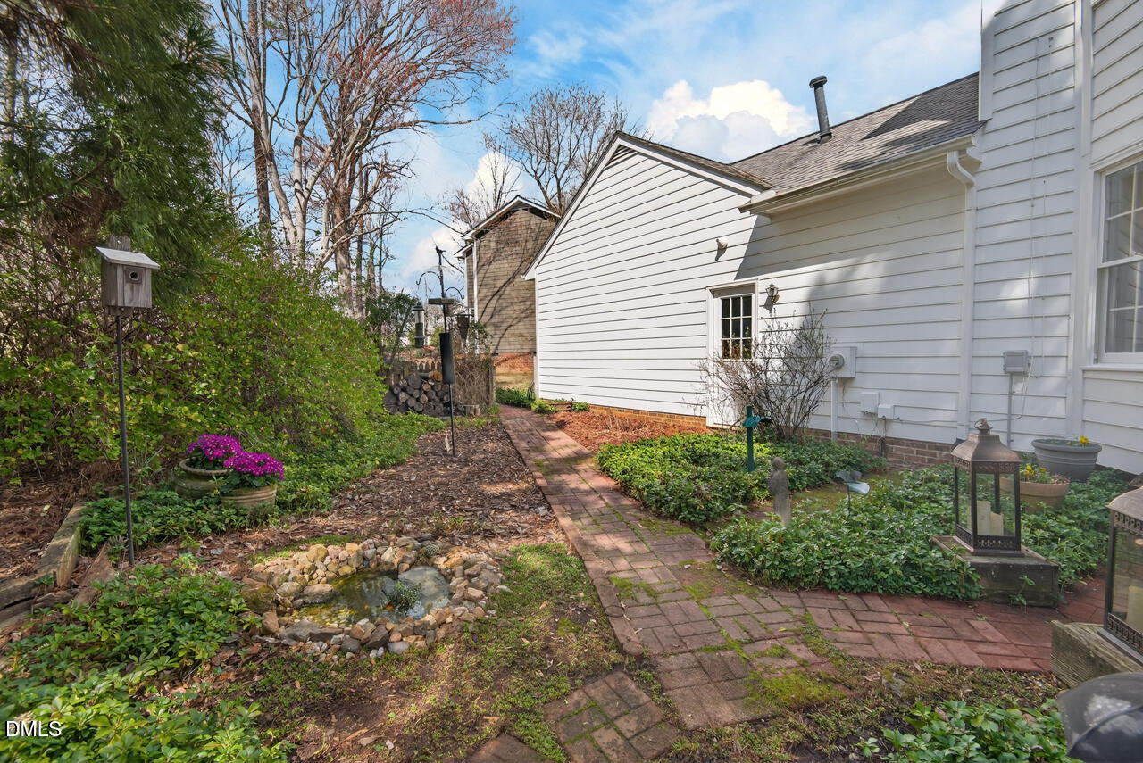 109 S Drawbridge Lane